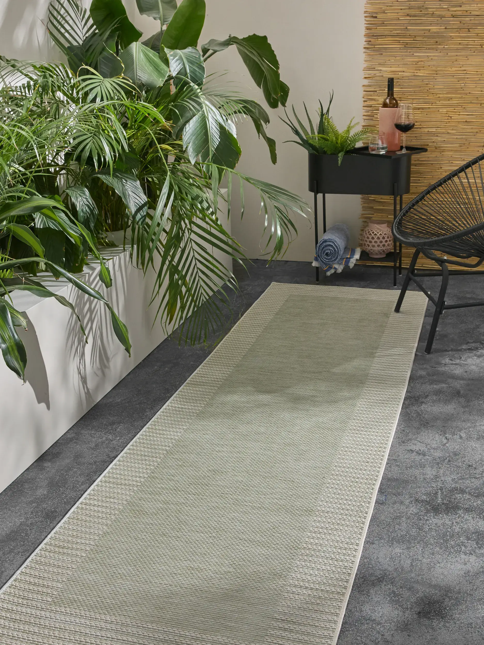 Teppich aus 100% Polypropylen in Grün mit 100% Polypropylen hohem Flor von benuta Nest