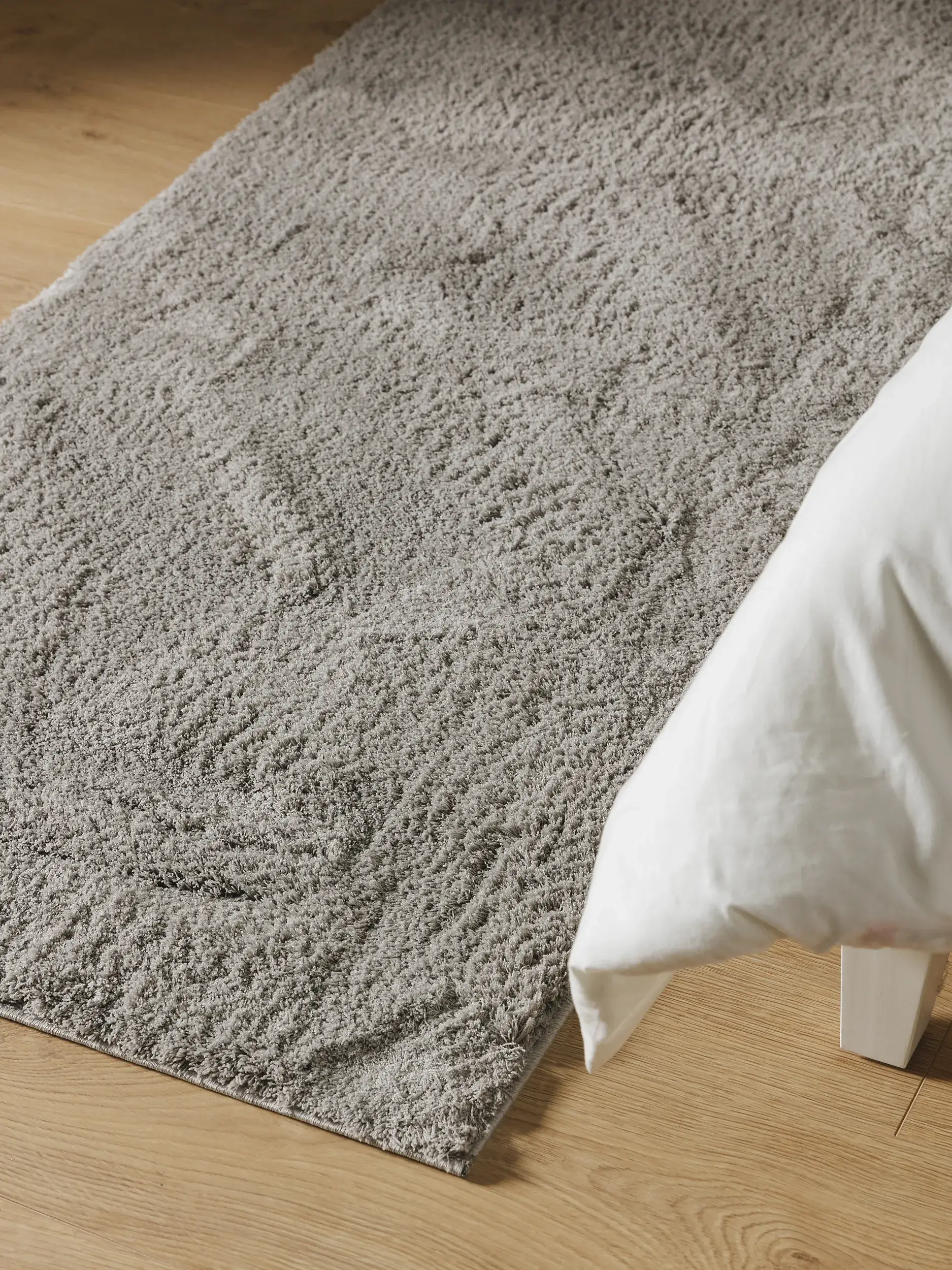 Teppich aus 100% Polyester (Microfiber) in Grau mit 100% Polyester (Microfiber) hohem Flor von benuta Nest