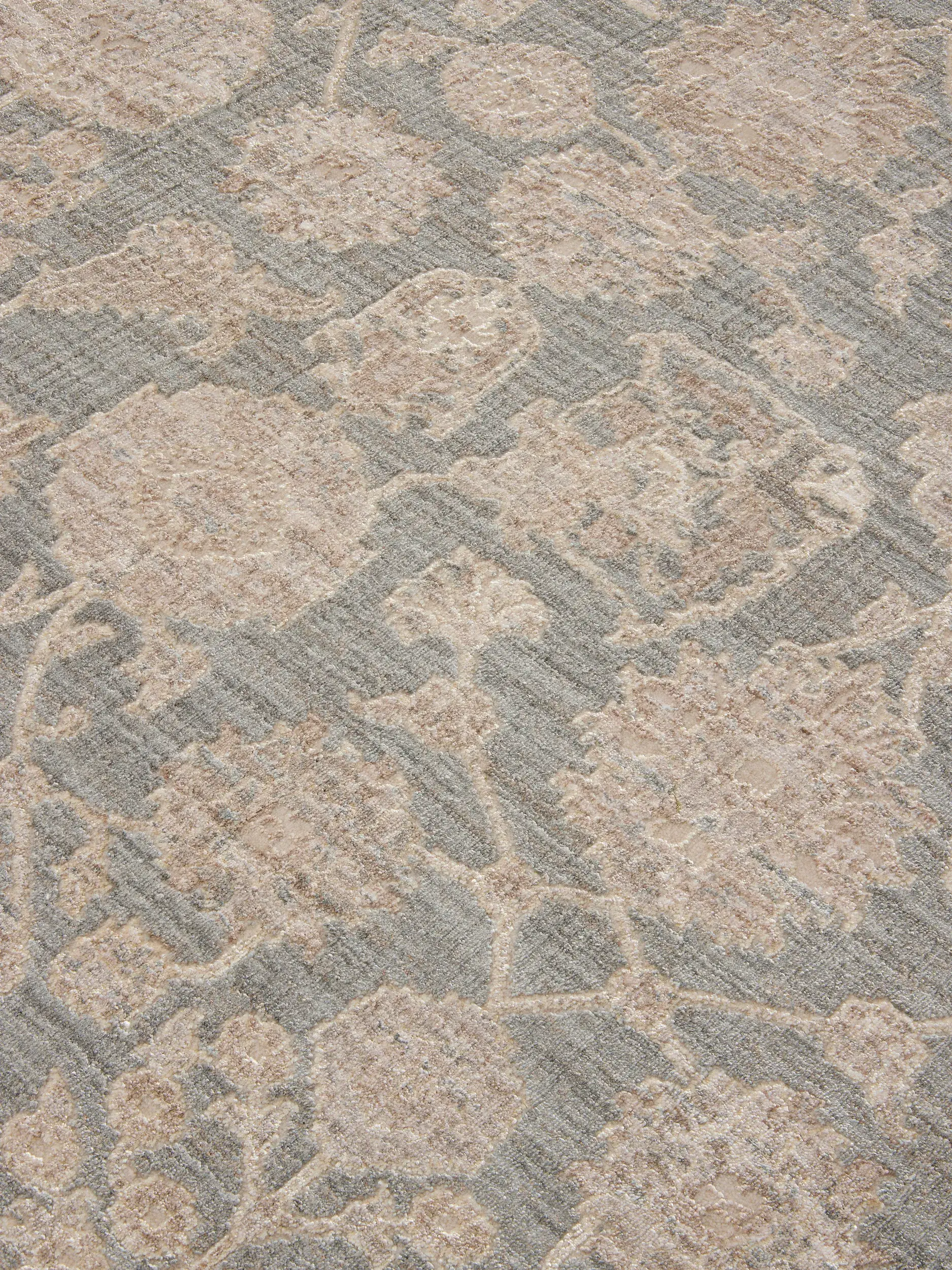 Tappeto Aria di 90% Poliestere, 10% Viscosa in Grigio di benuta Finest