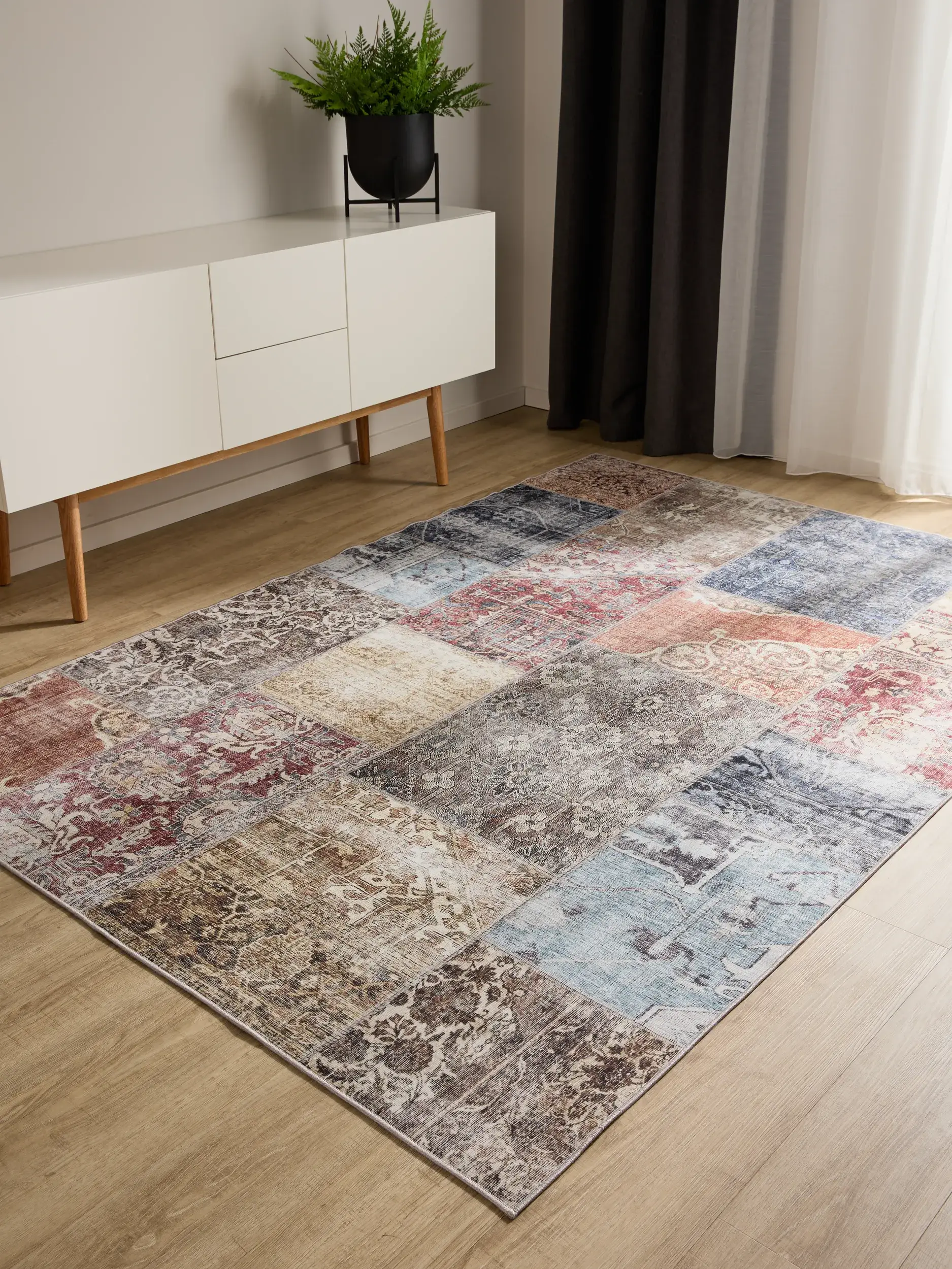 Rug made of 100% Polyester in Multicolour with a 100% Polyester high pile by benuta Basic