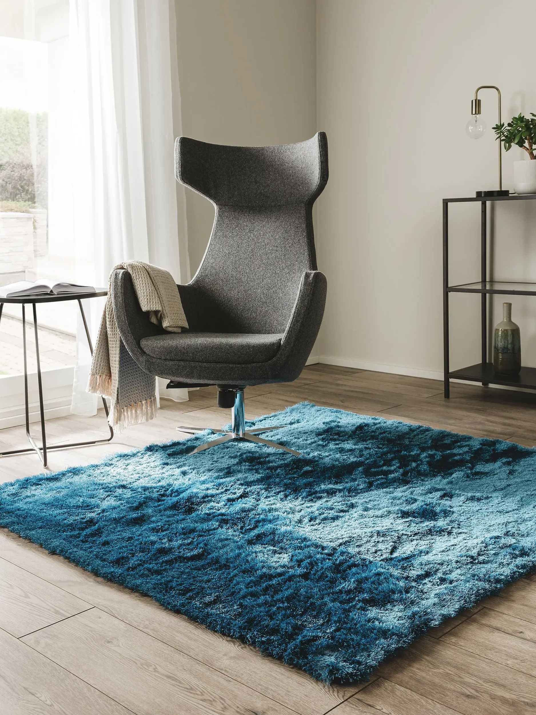 Teppich aus 100% Polyester in Blau mit 100% Polyester hohem Flor von benuta Nest