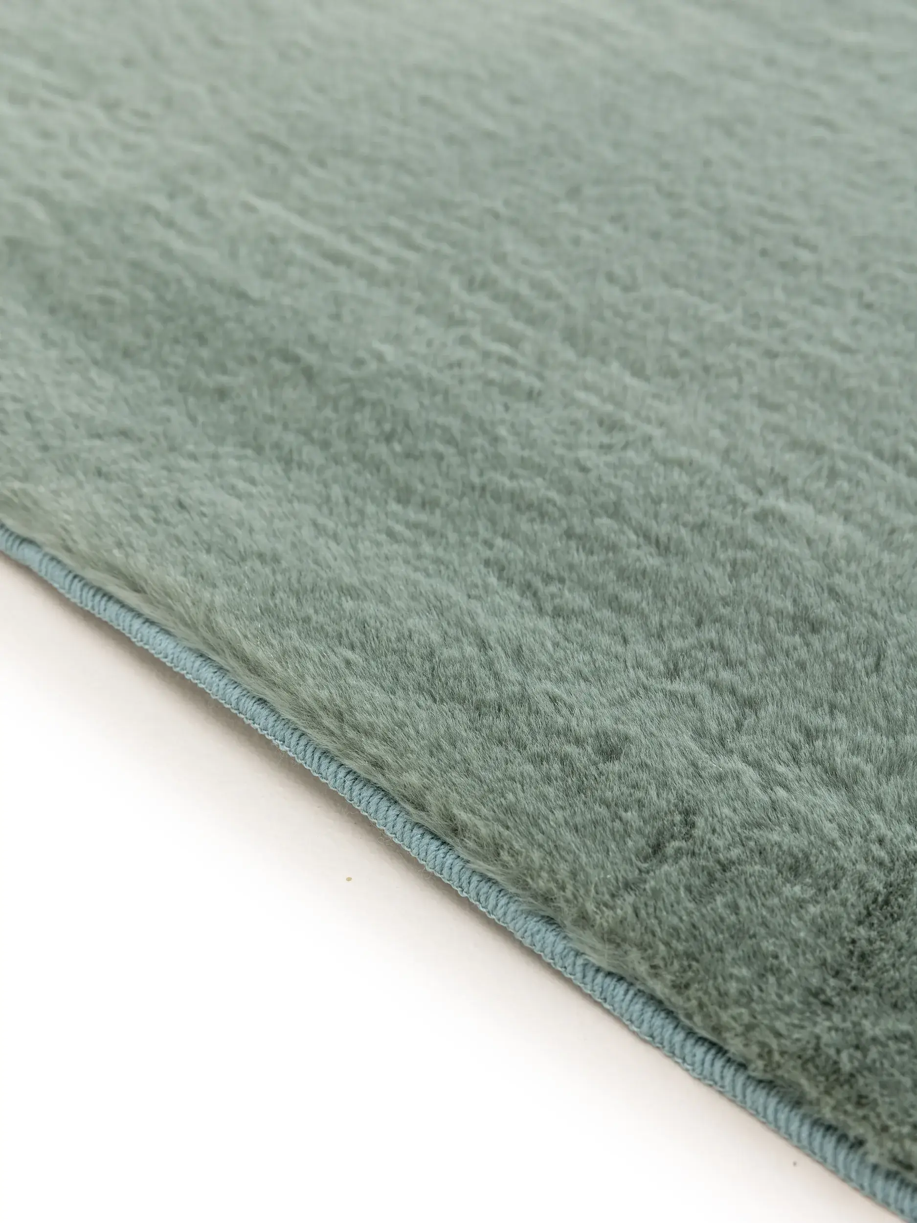Tapete de 100% Polyester em Grün com pelo de 100% Polyester de altura da benuta Basic