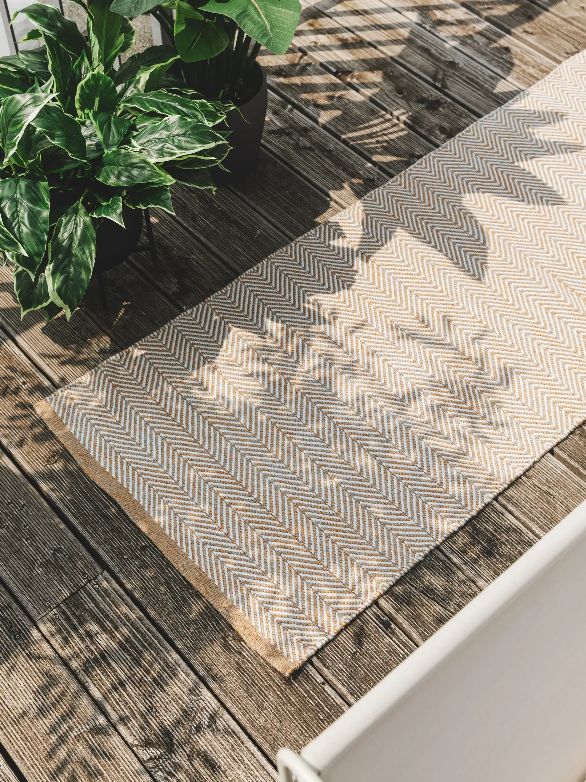 Teppich Rio aus 100% Polyester (recyceltes PET) in Braun von benuta Pure