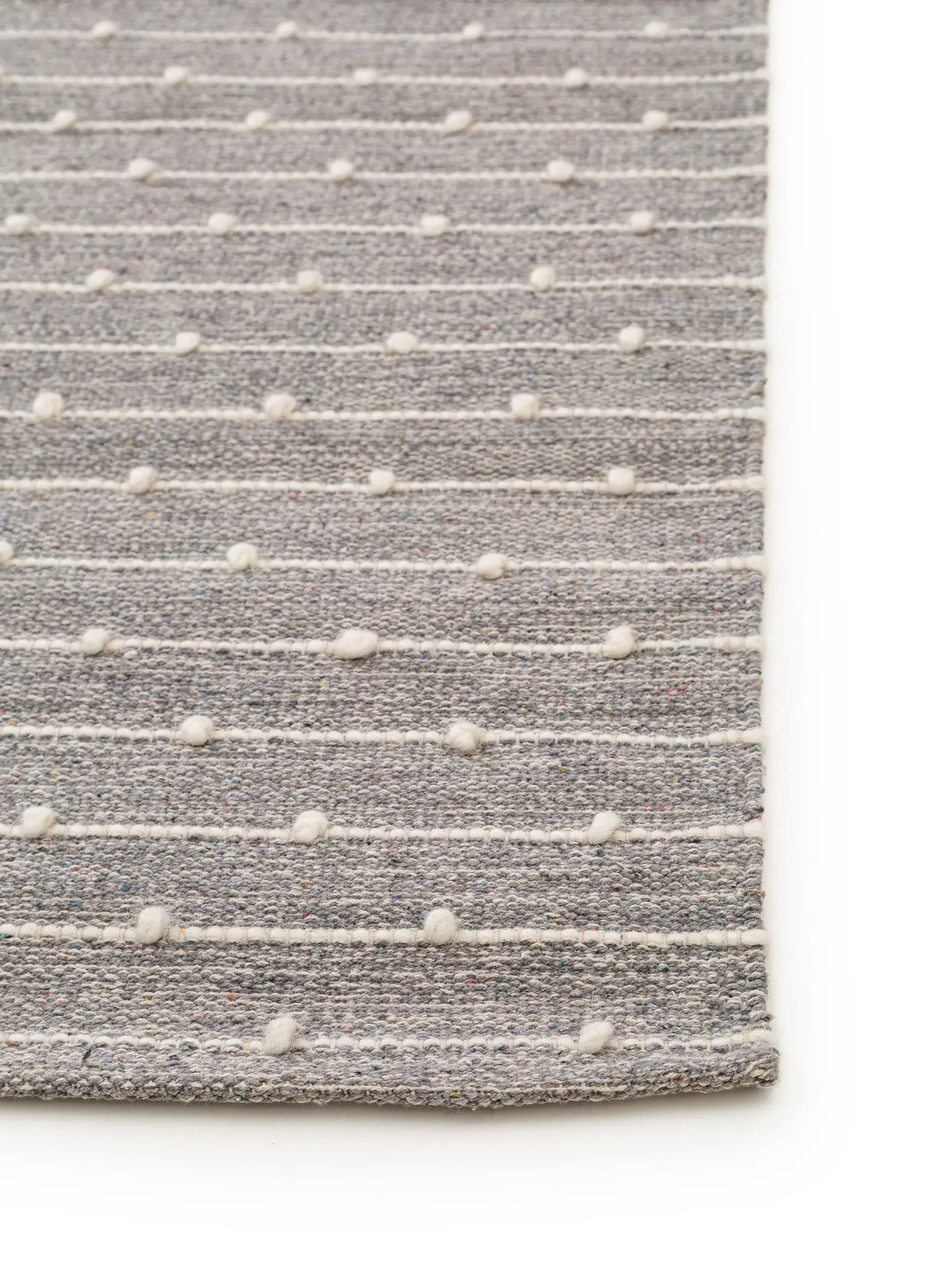 Tappeto di 80% Cotone, 20% Lana in Grigio con pelo alto 80% Cotone, 20% Lana da Lytte