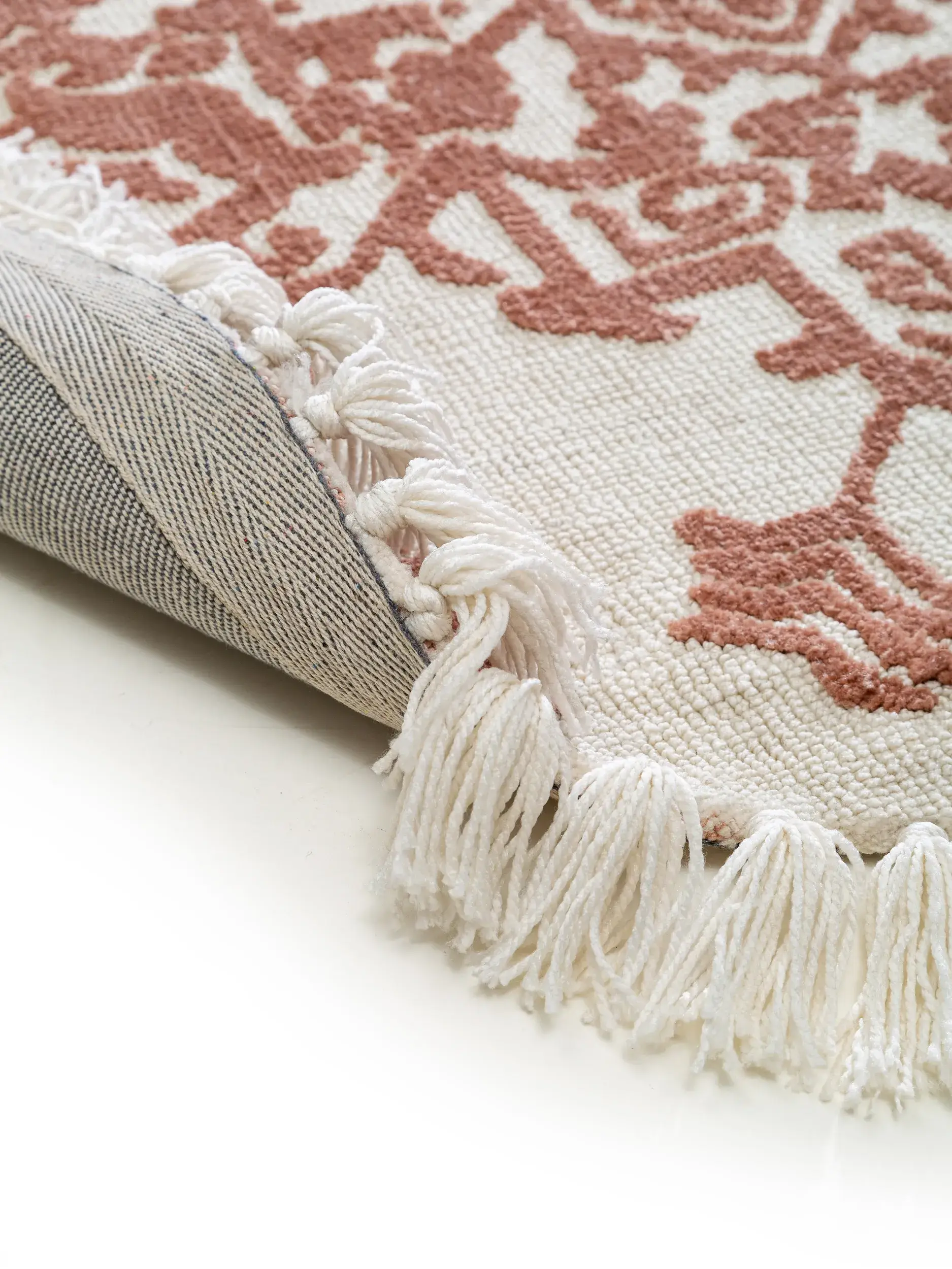 Teppe av 100% Polyester (Microfiber) i Rot med 100% Polyester (Microfiber) høy lugg fra benuta Nest