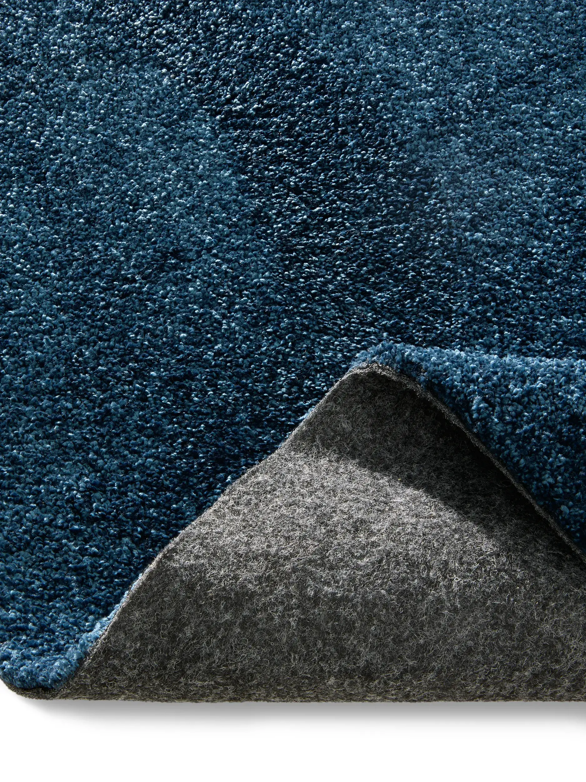 Teppich Nina aus 100% Polyester (30% recycelt) in  von benuta Nest