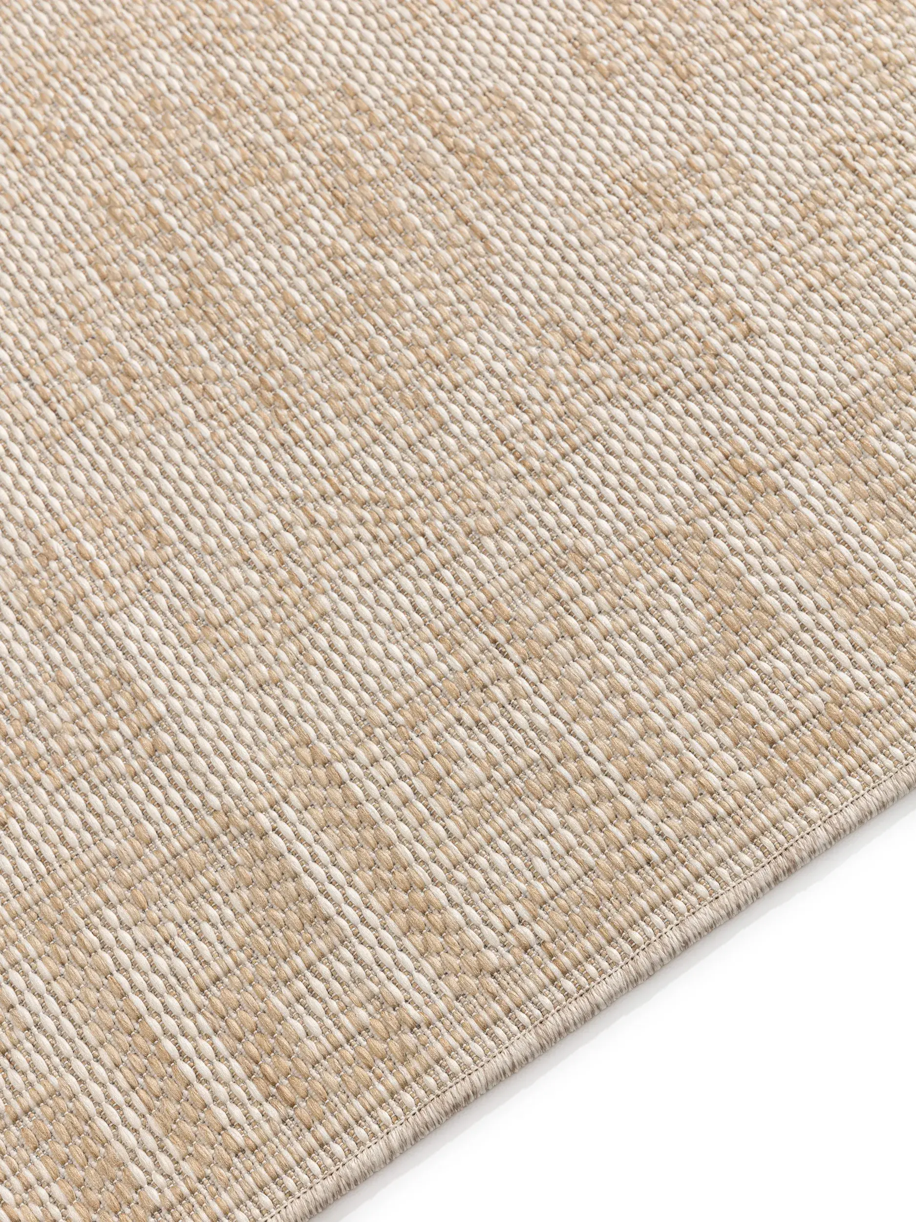 Rug made of 100% Polypropylen in White with a 100% Polypropylen high pile by benuta Nest
