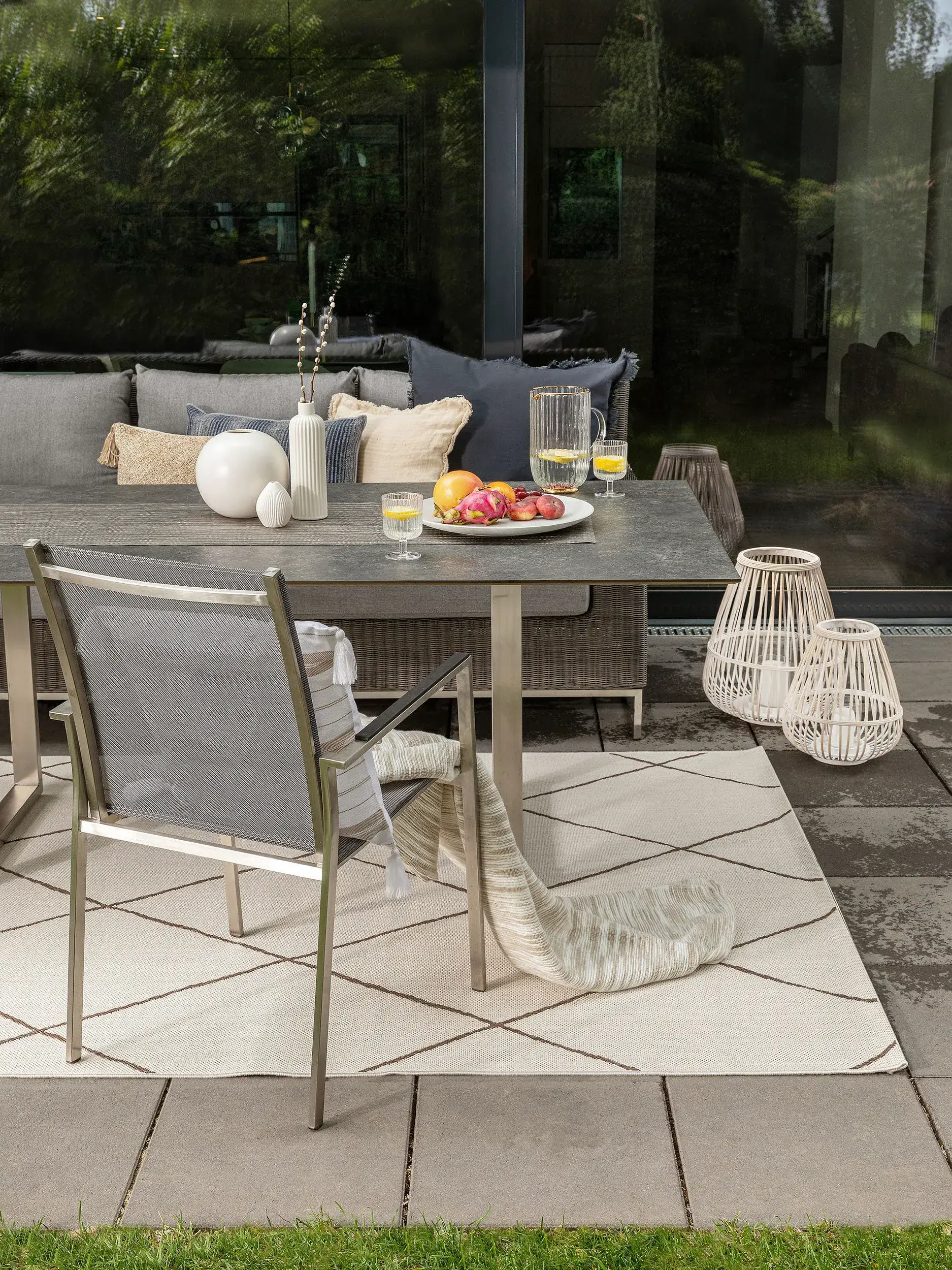Tappeto di 100% Polipropilene in Beige con pelo alto 100% Polipropilene da benuta nest