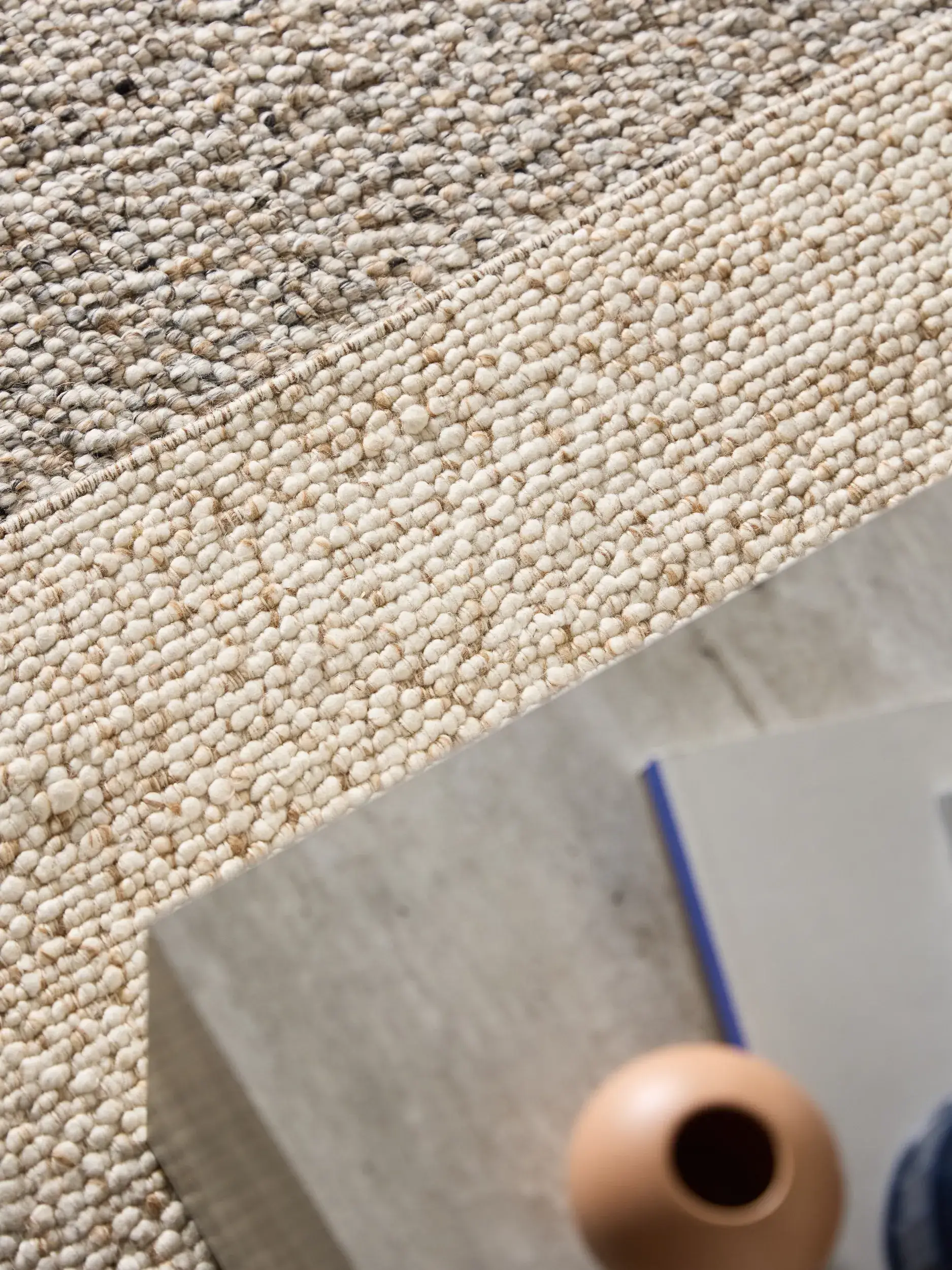 Rug made of 70% Wolle (from New Zealand), 30% Polyester in Braun with a 70% Wolle (from New Zealand), 30% Polyester high pile by benuta Pure