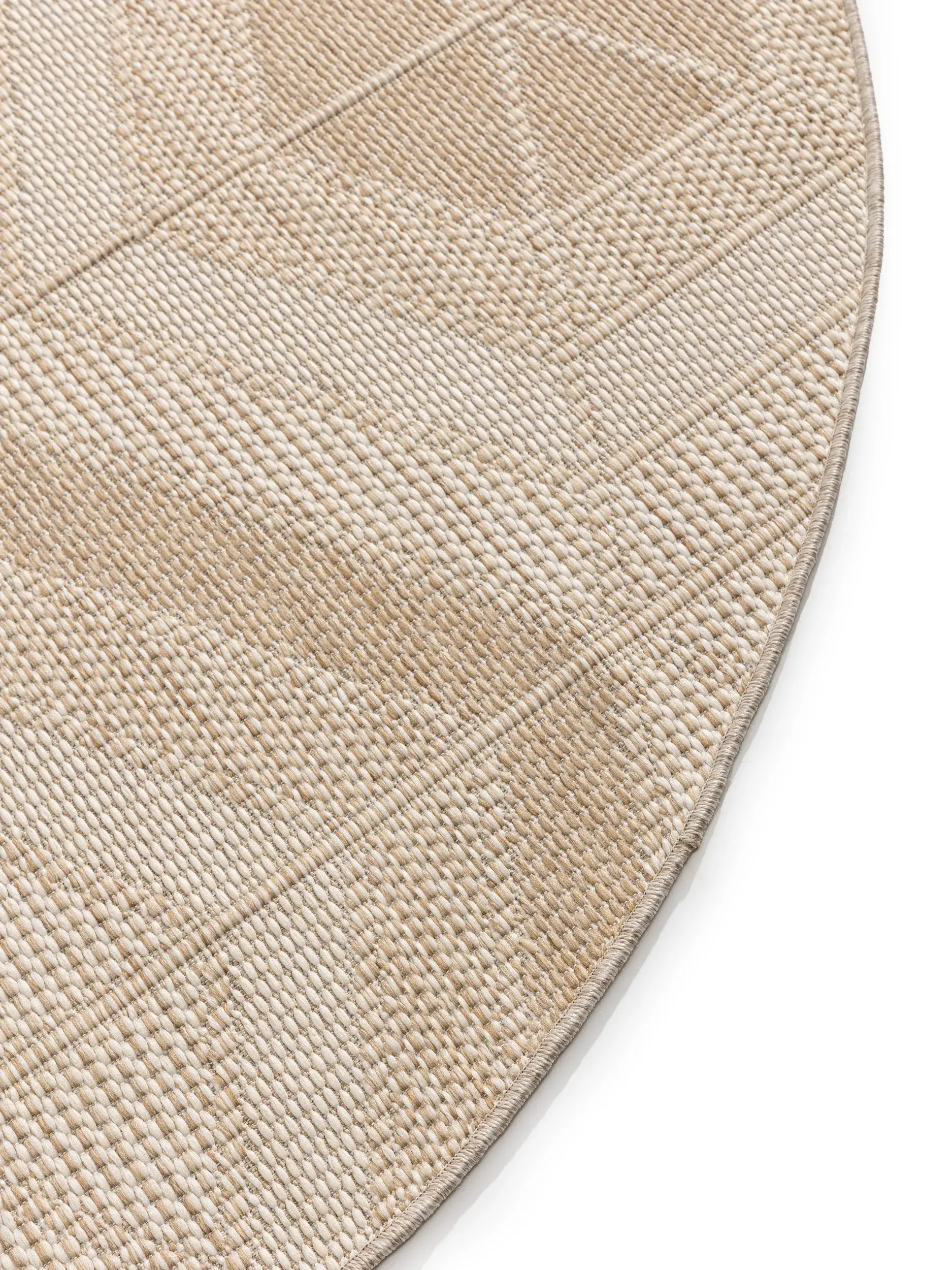 Rug made of 100% Polypropylen in White with a 100% Polypropylen high pile by benuta Nest