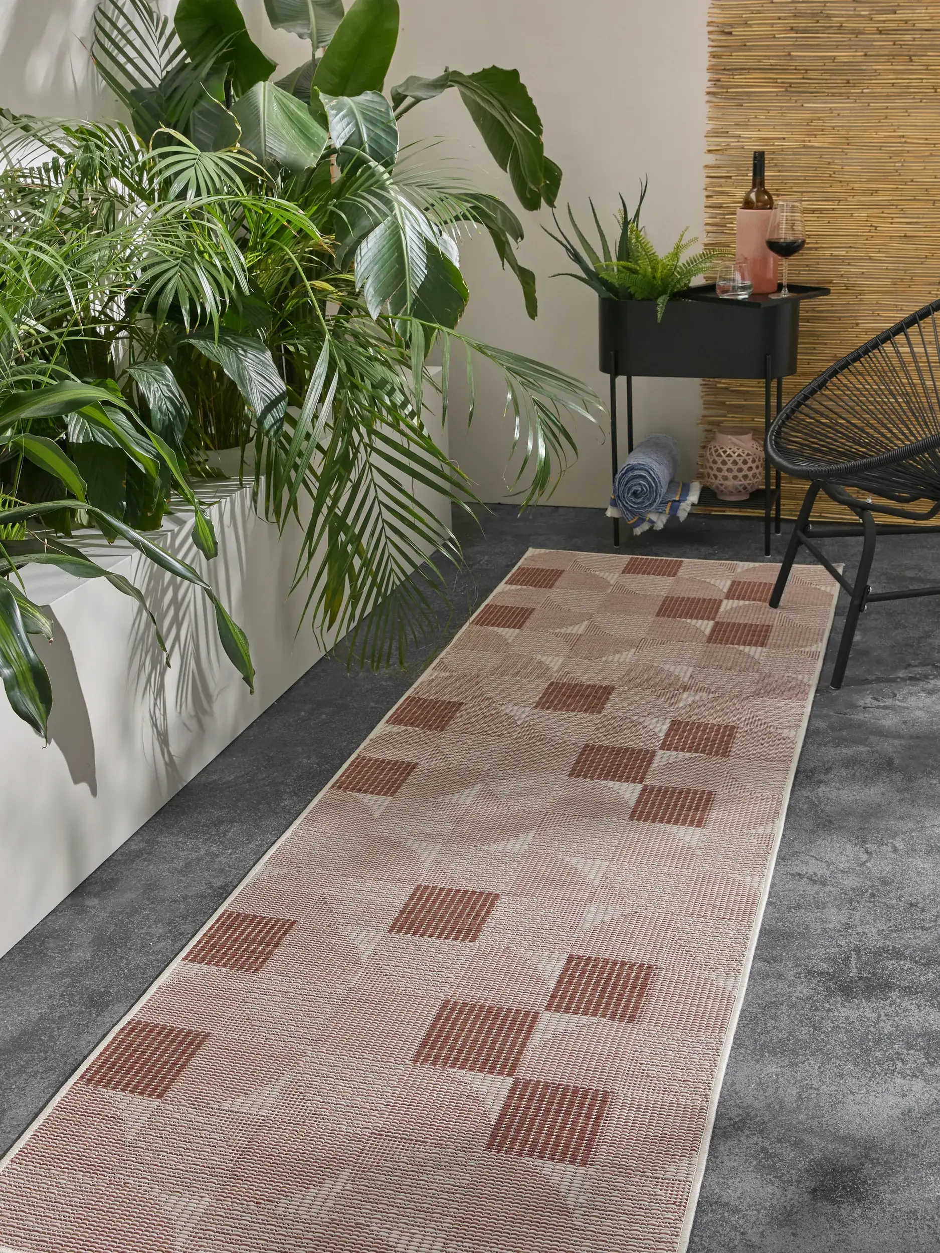Rug made of 100% Polypropylen in Brown with a 100% Polypropylen high pile by benuta Nest