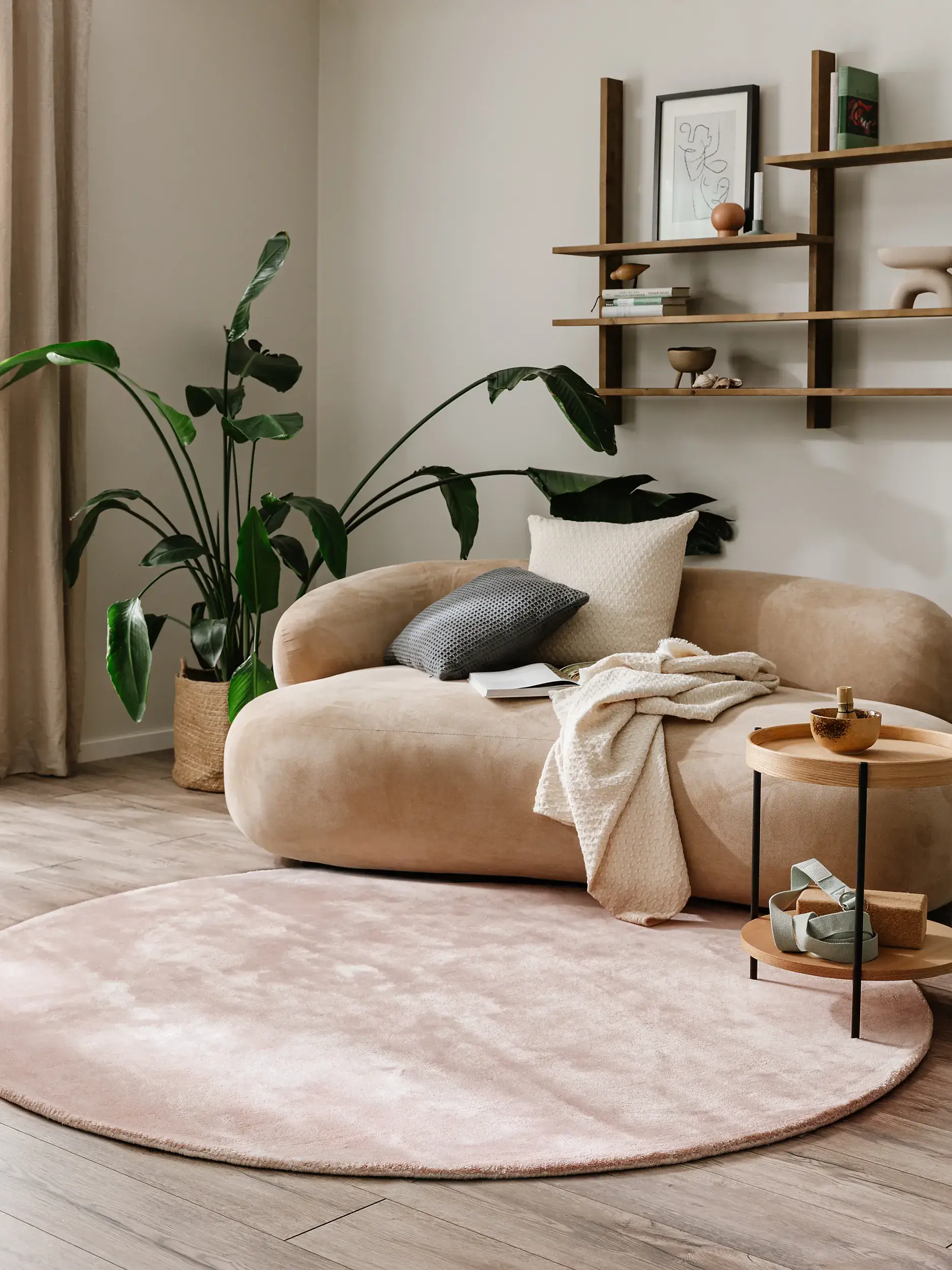 Teppich aus 100% Viskose in Rosa mit 100% Viskose hohem Flor von benuta Pure