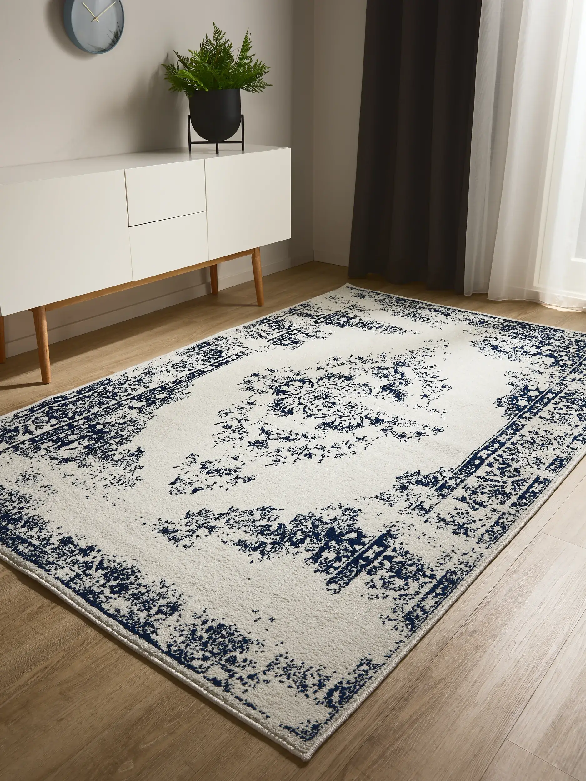 Rug made of 100% Polypropylen in Beige with a 100% Polypropylen high pile by benuta Basic