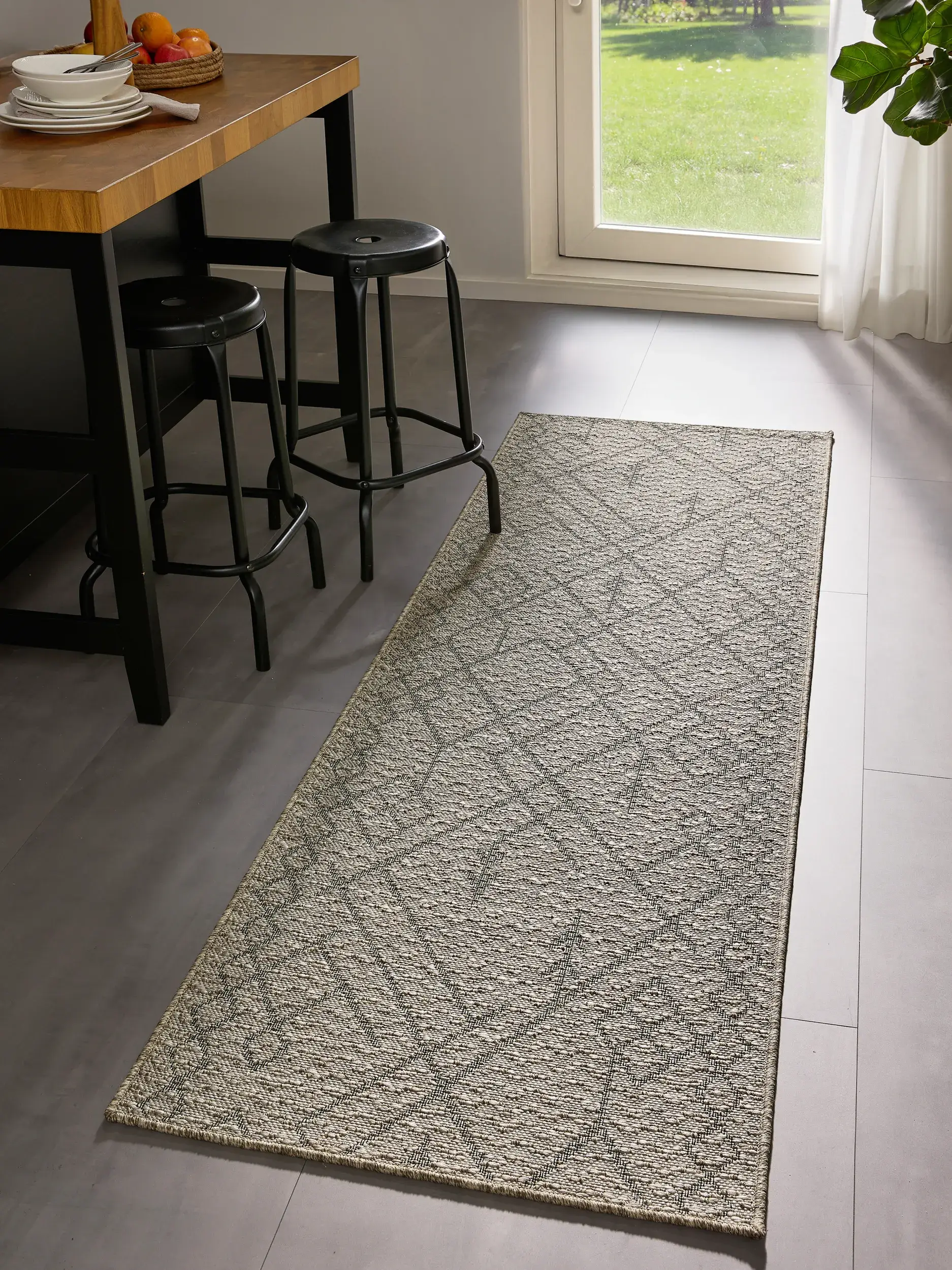 Teppich Naoto aus 100% Polypropylen in  von benuta Nest