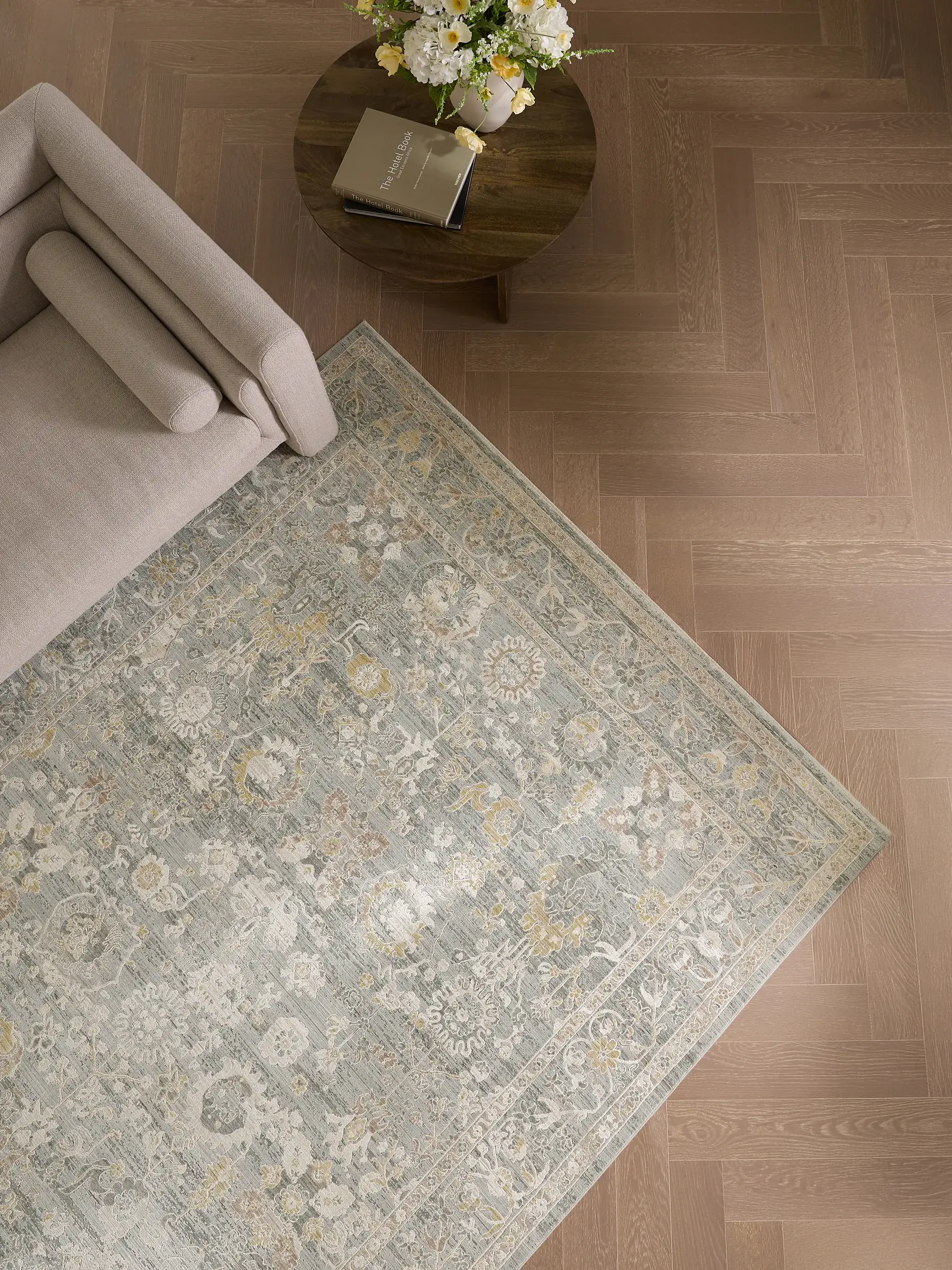 Vloerkleed Aria van 90% Polyester, 10% Viscose in  van benuta Finest