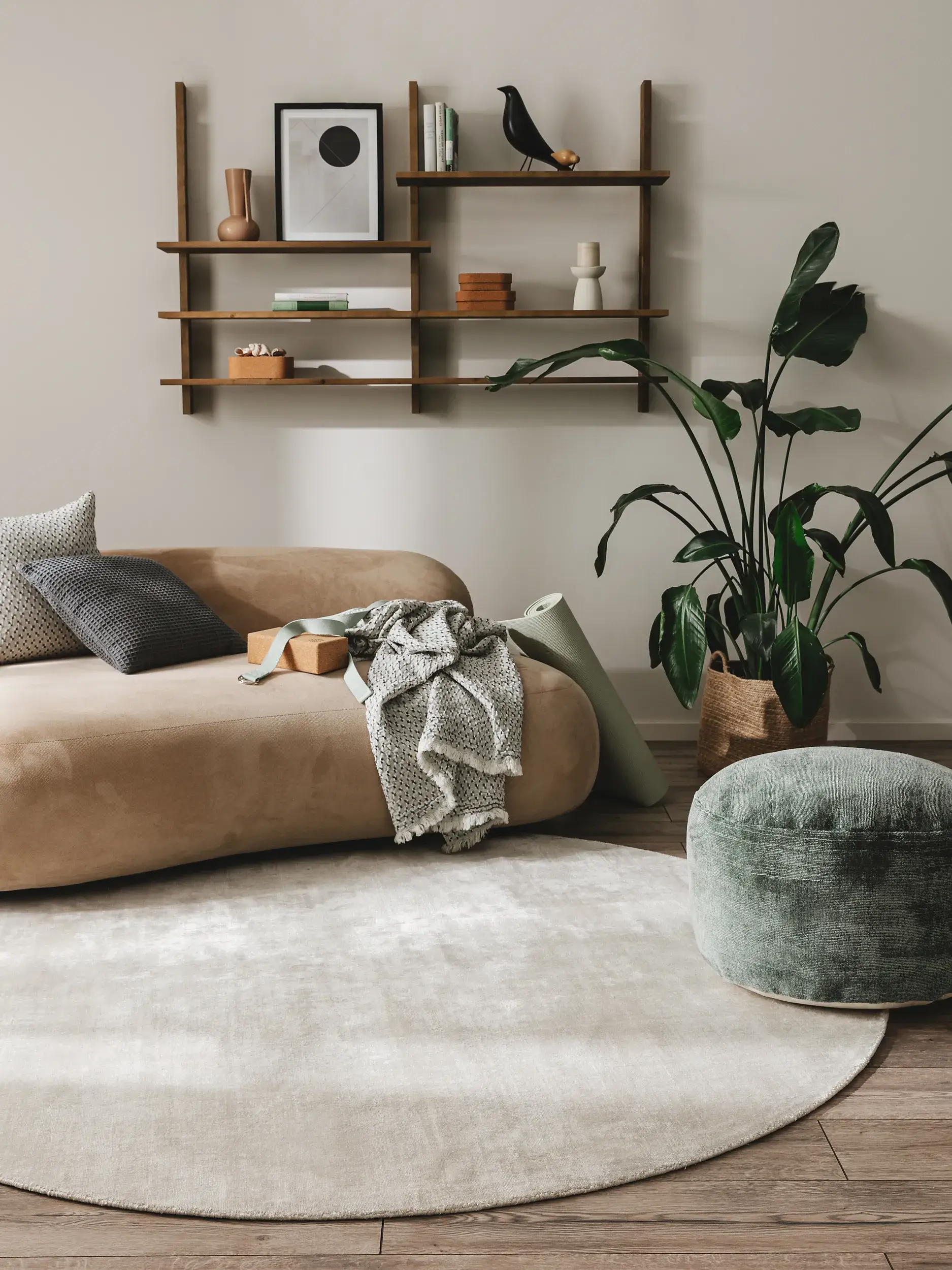 Teppich aus 100% Viskose in Grau mit 100% Viskose hohem Flor von benuta Pure