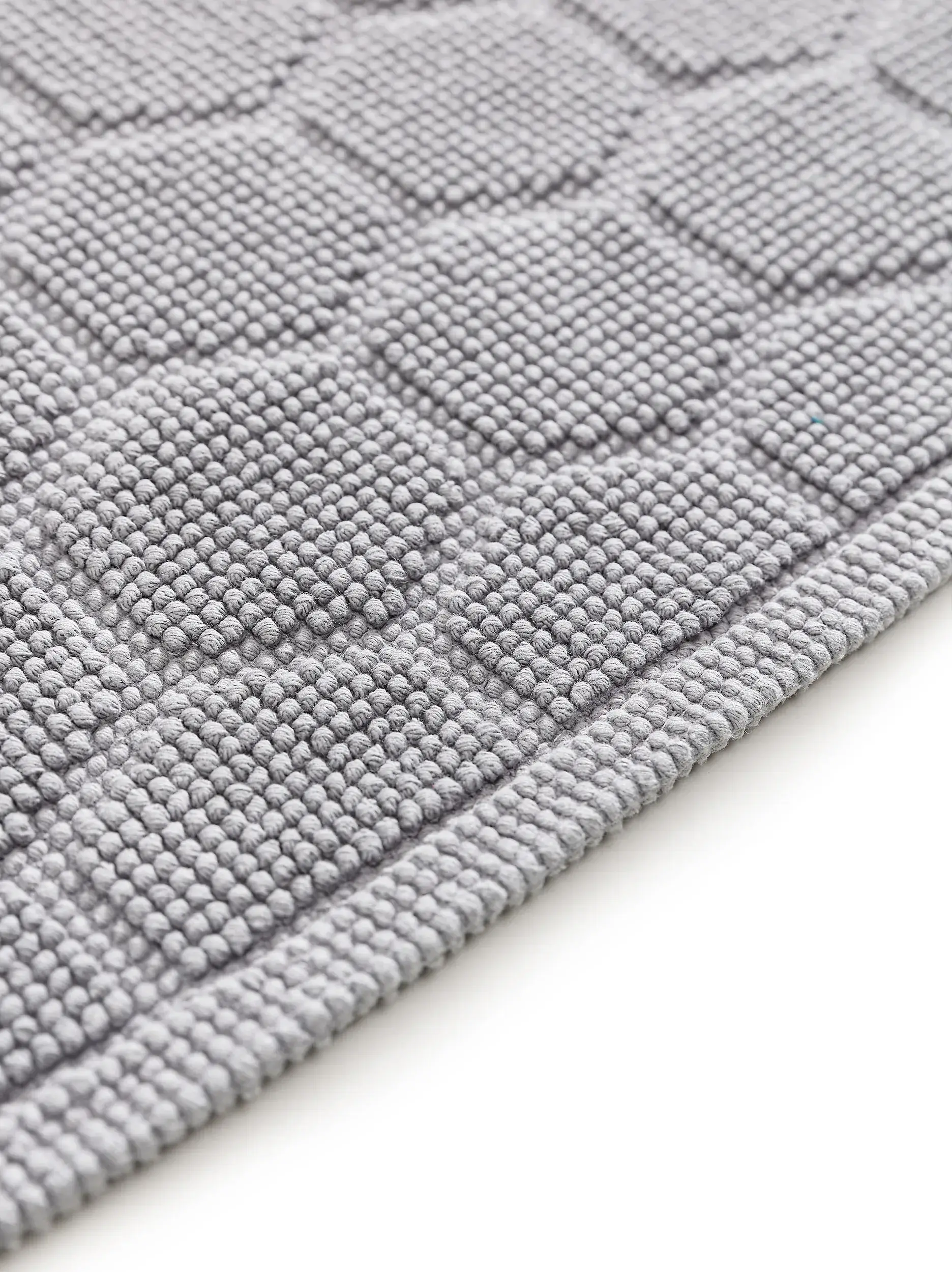 Tapis de Bain Jojo Gris en motif Uni en 100% Coton de benuta nest