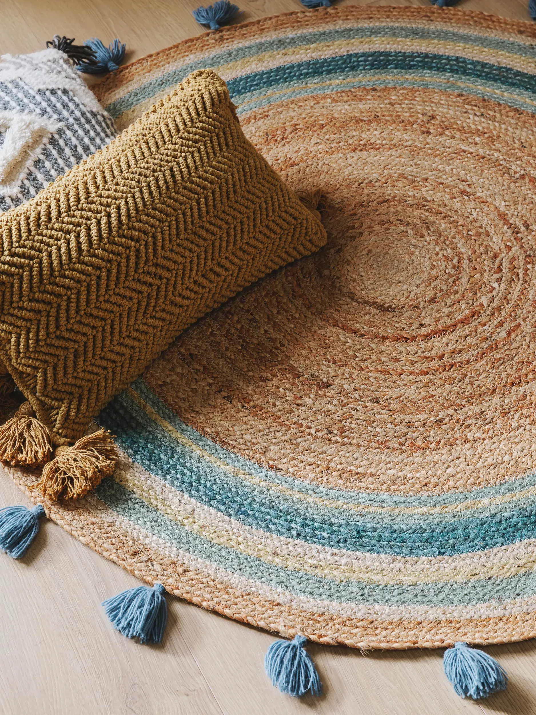 Tapijt van 100% Jute in Veelkleurig met een 100% Jute hoge pool van Lytte