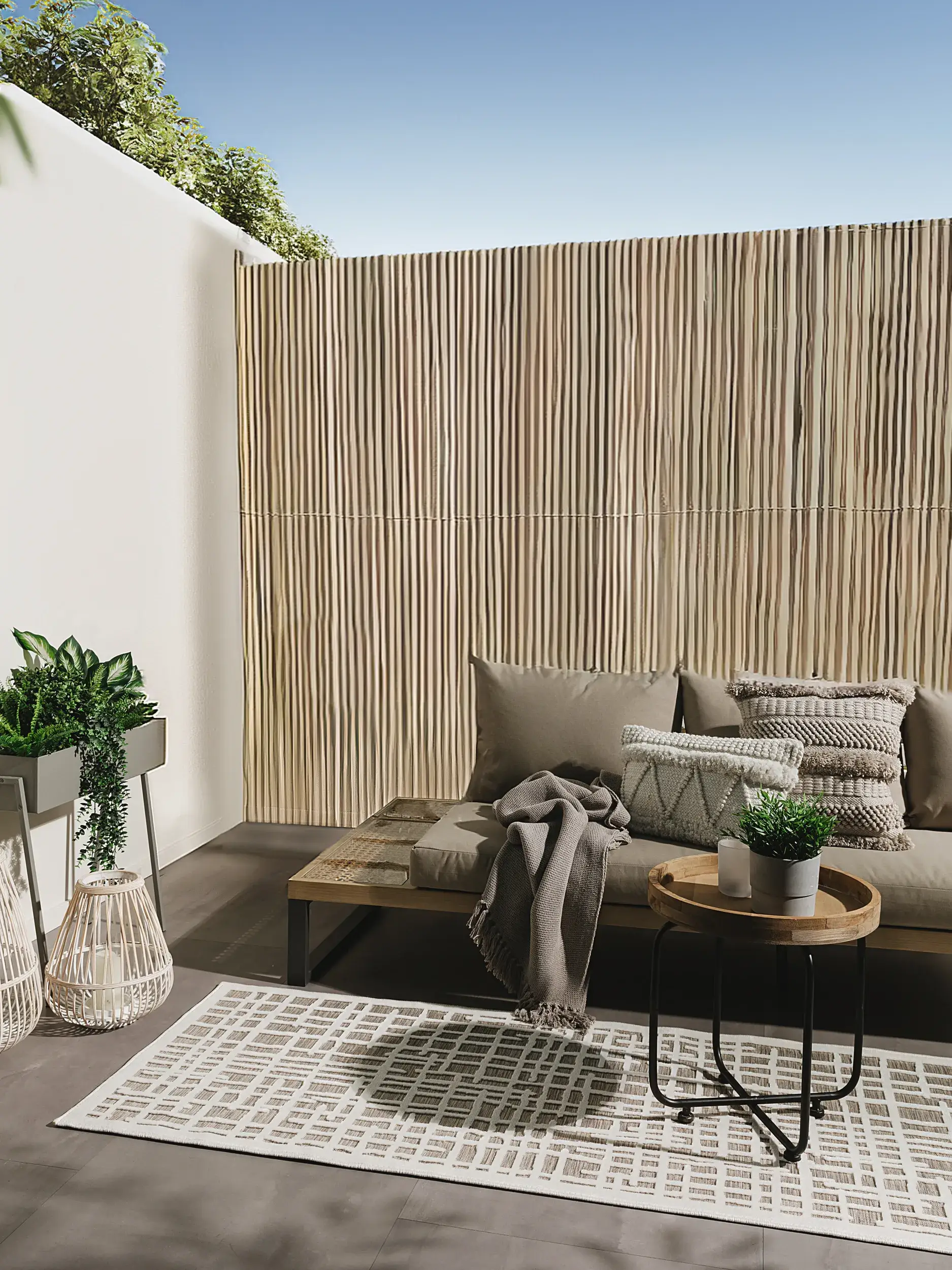 Rug made of 100% Polypropylen in Beige with a 100% Polypropylen high pile by benuta Basic
