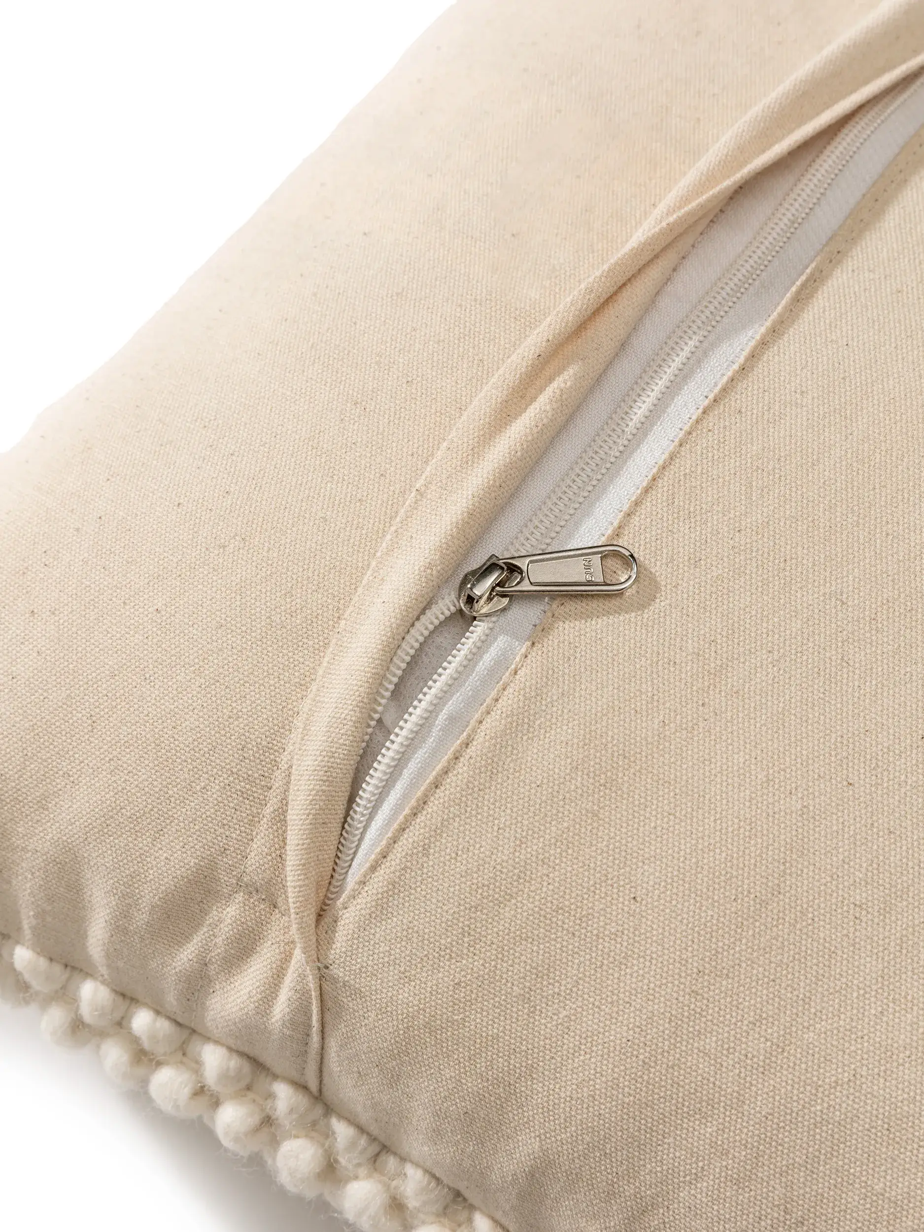 Kissenbezug Beads Cream in Einfarbig design made of 70% wool from (New Zealand), 30% polyester by benuta Pure