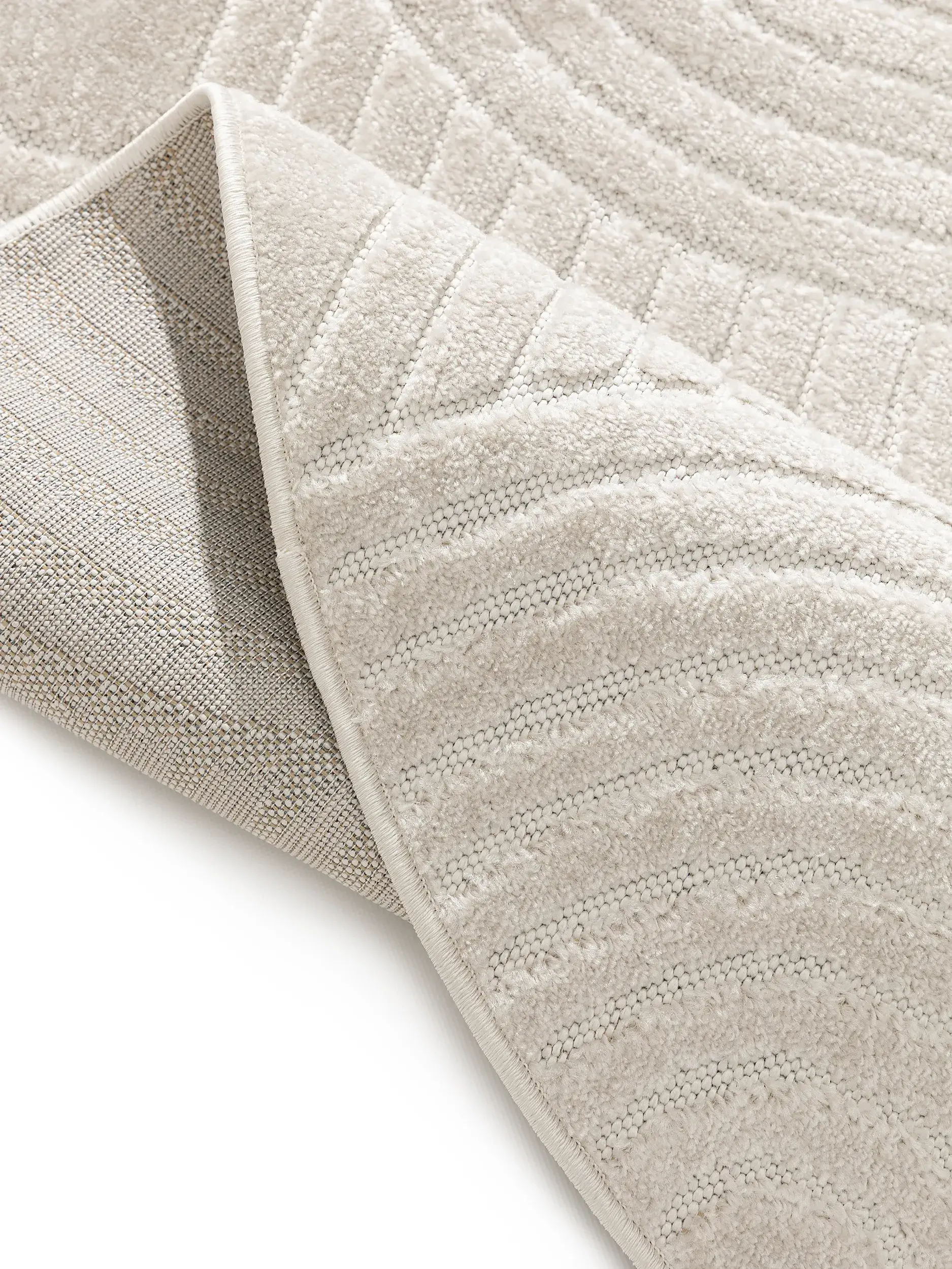 Teppich aus 100% Polypropylen in Beige mit 100% Polypropylen hohem Flor von benuta Pop