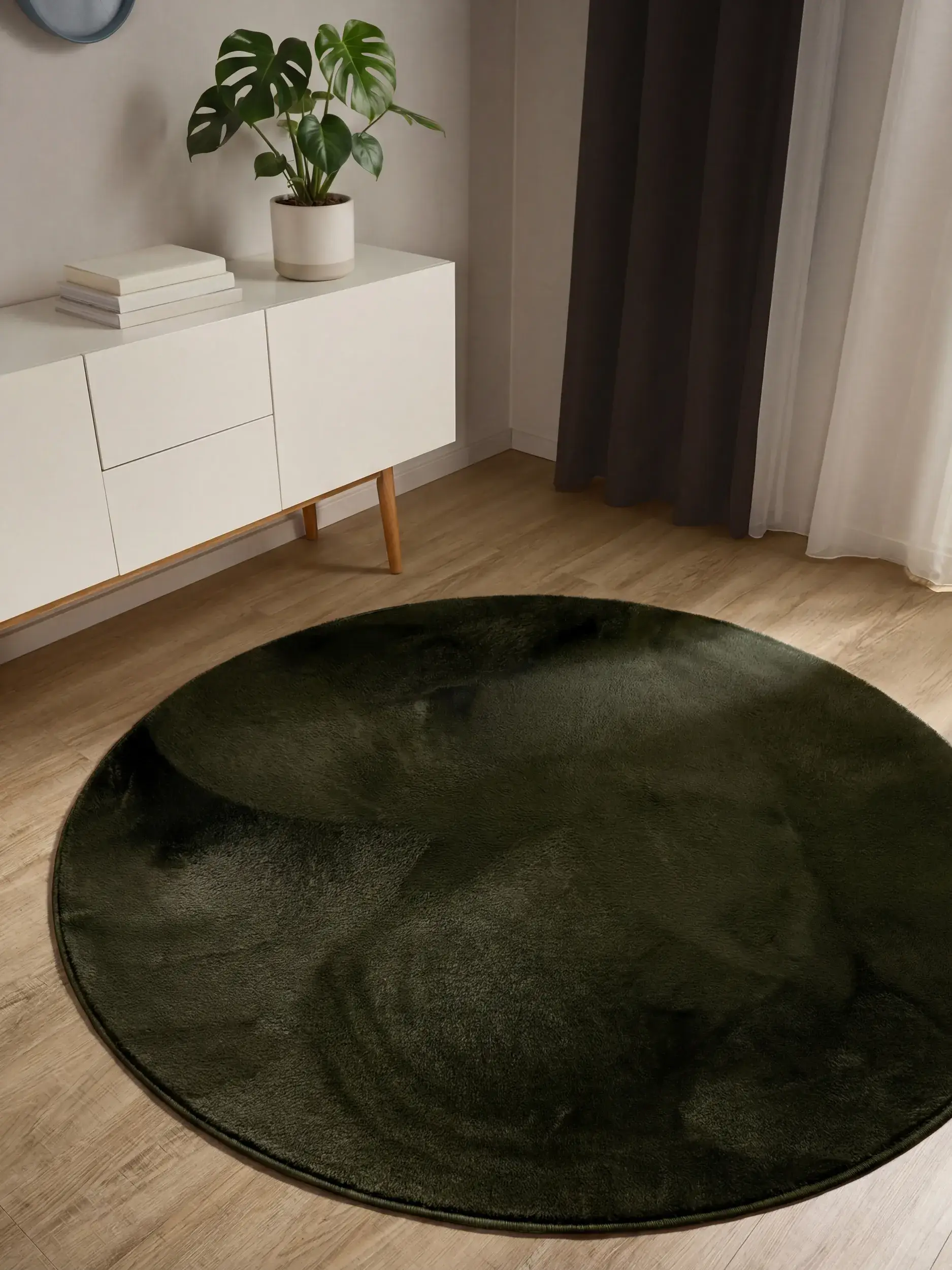 Rug Furry made of 100% Polyester in  by benuta Basic