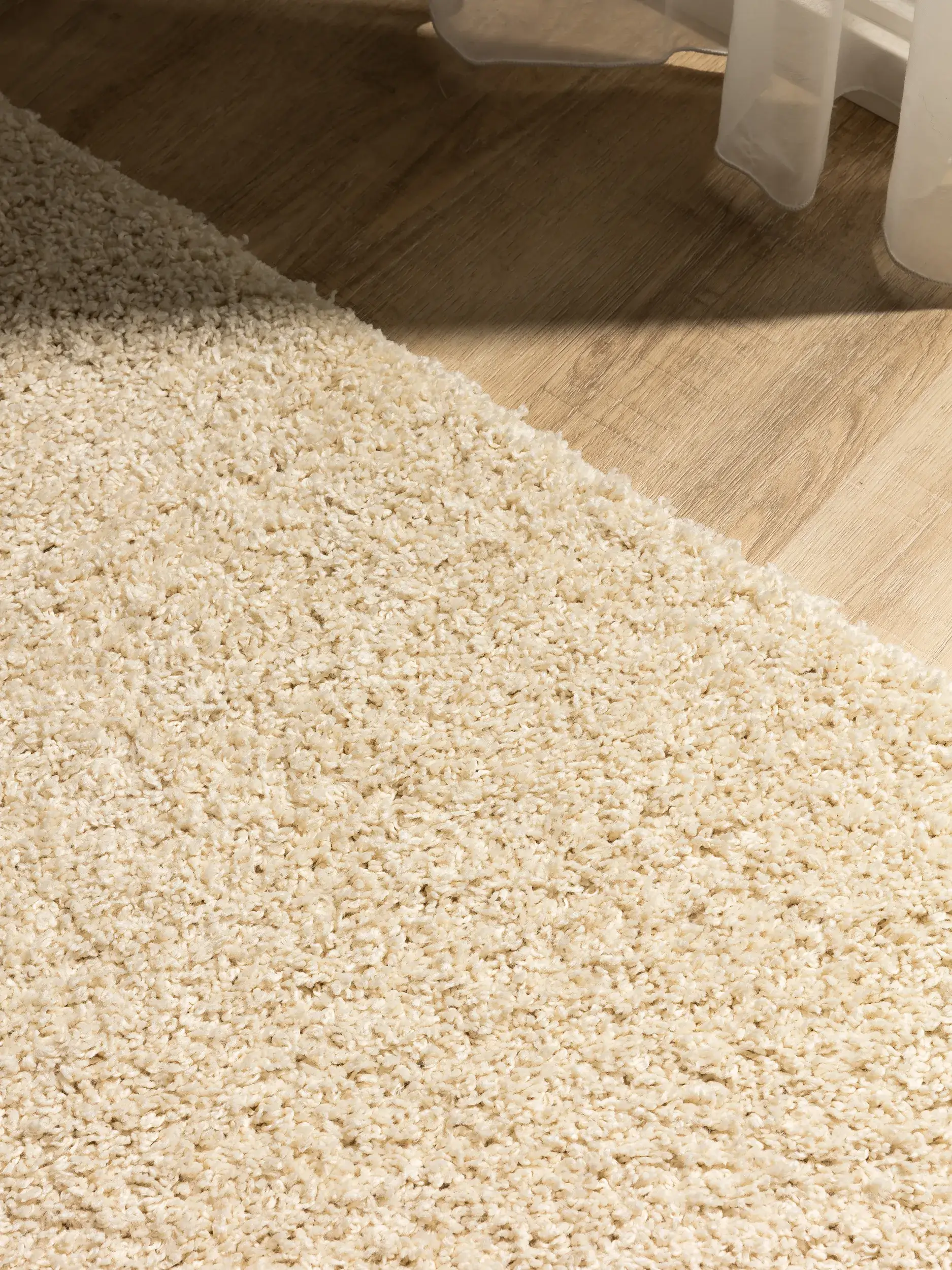 Rug made of 100% Polypropylen in Beige with a 100% Polypropylen high pile by benuta Basic