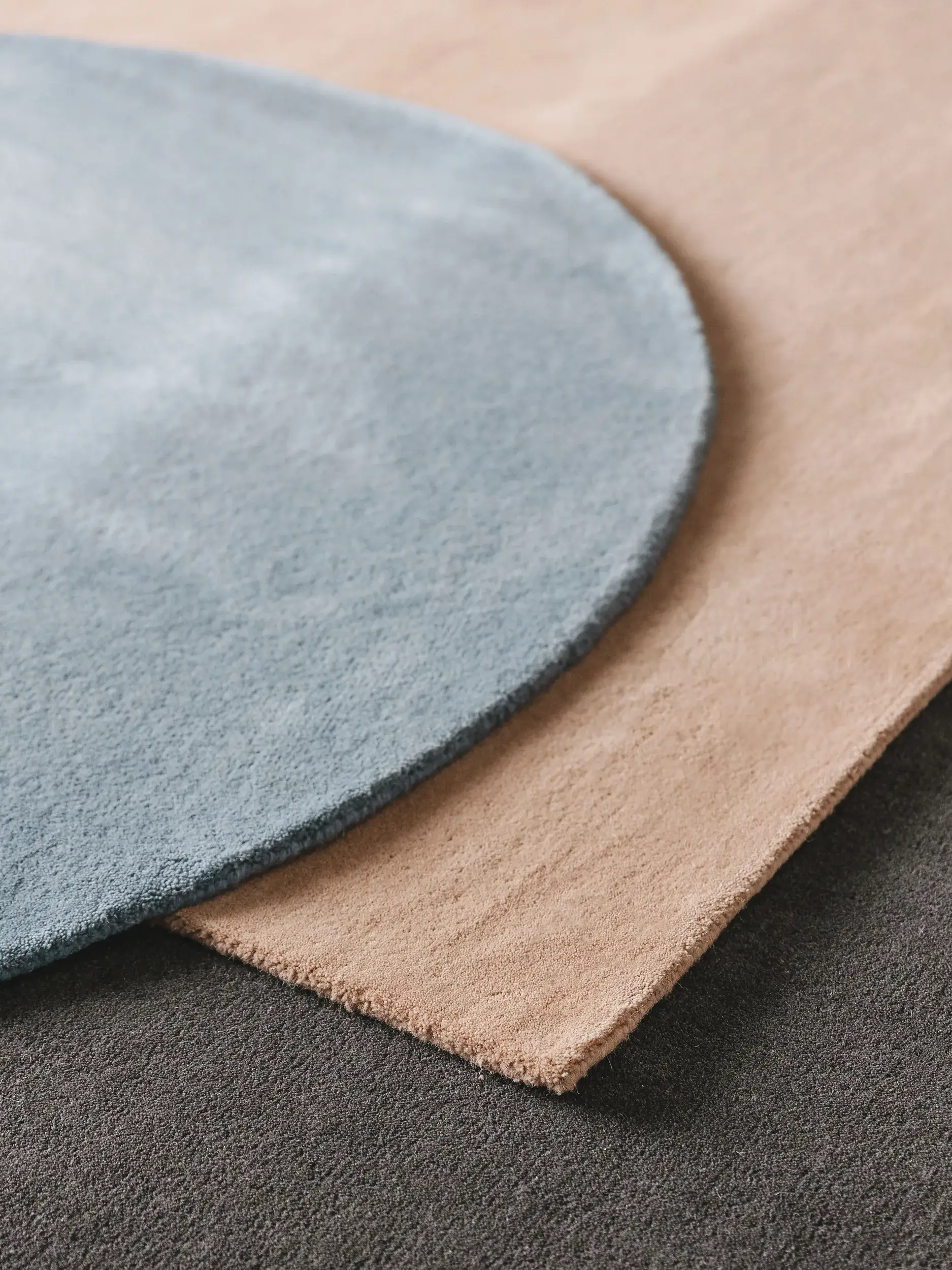 Teppich aus 100% Wolle in Rosa mit 100% Wolle hohem Flor von benuta Nest