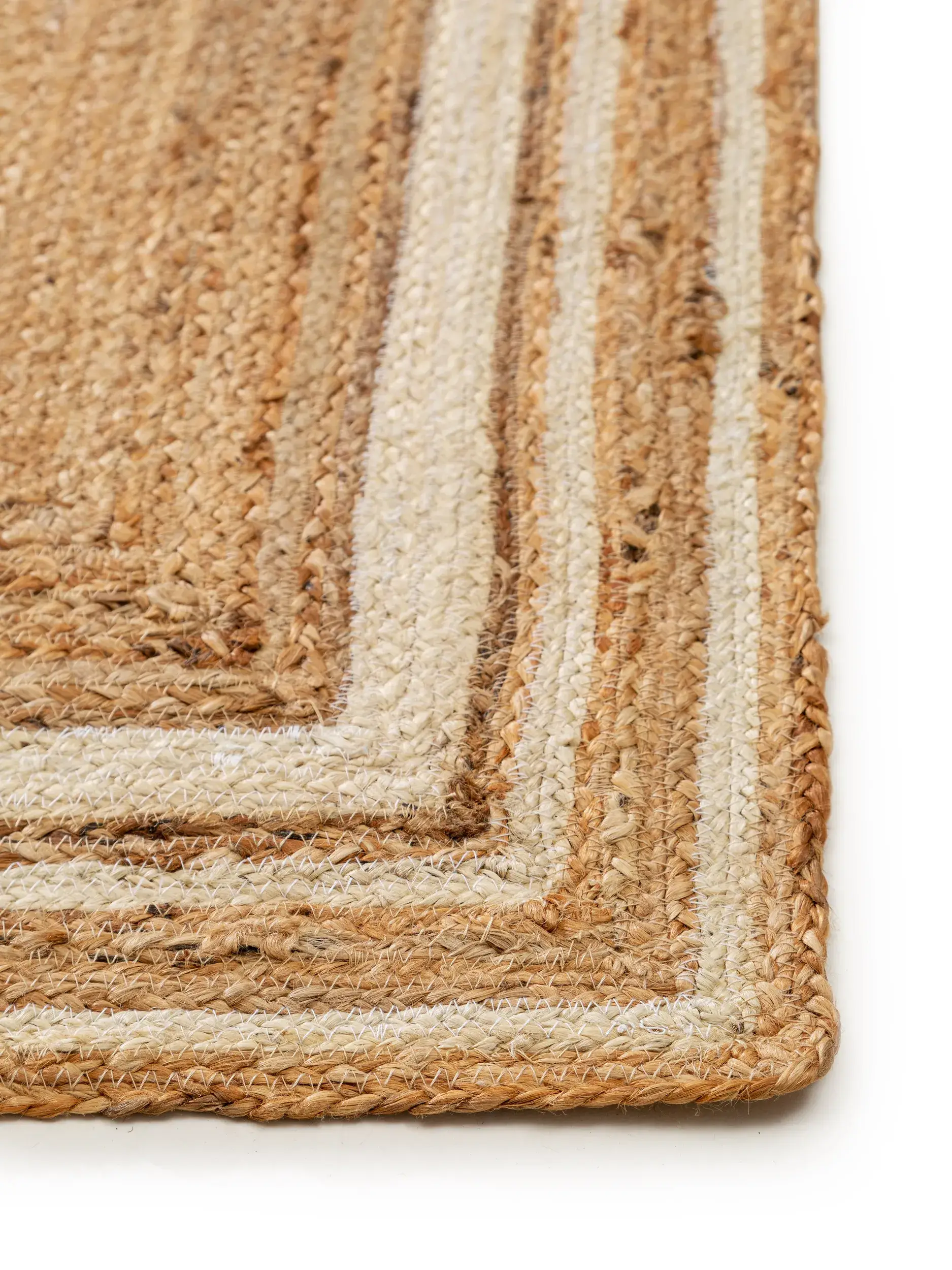 Teppich aus 100% Jute in Weiß mit 100% Jute hohem Flor von benuta Pure