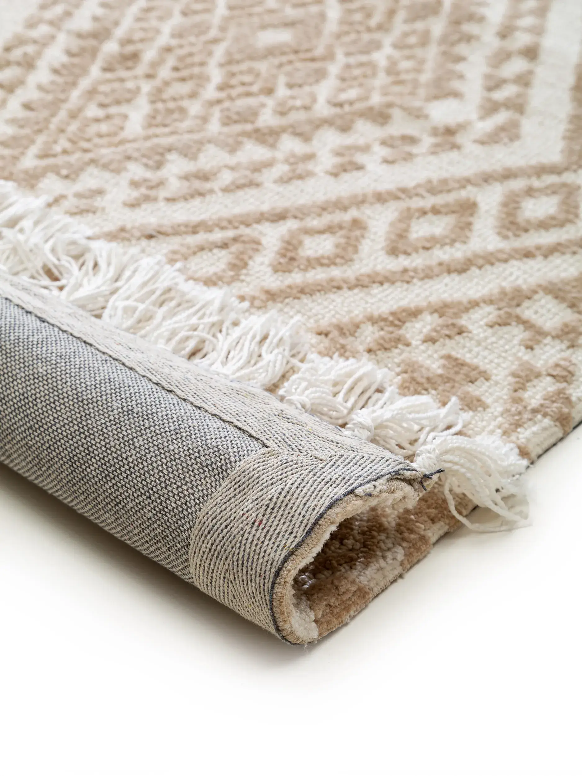 Teppich aus 100% Polyester (Microfiber) in Beige mit 100% Polyester (Microfiber) hohem Flor von benuta Nest
