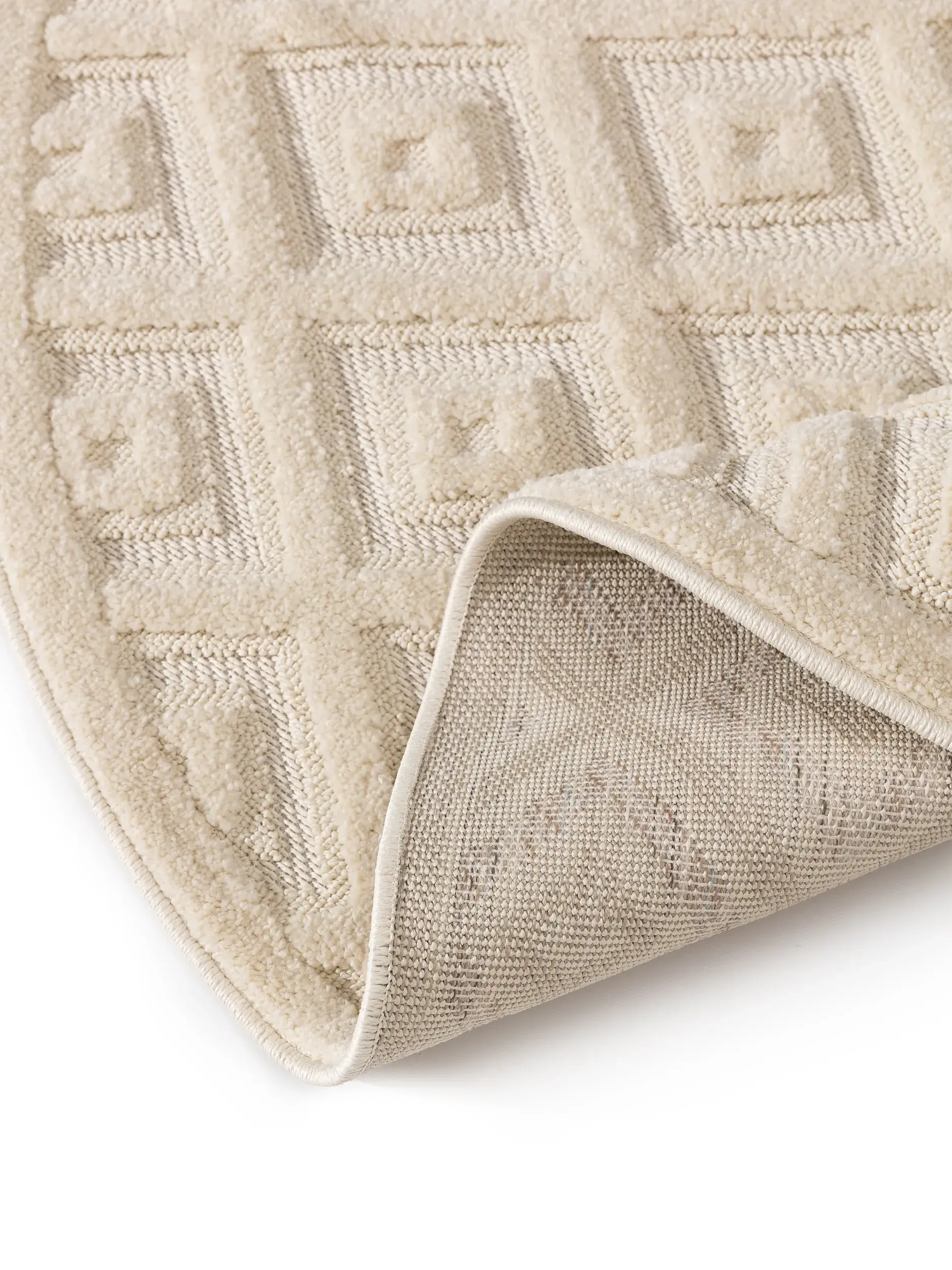 Rug made of 100% Polypropylen in White with a 100% Polypropylen high pile by benuta Basic