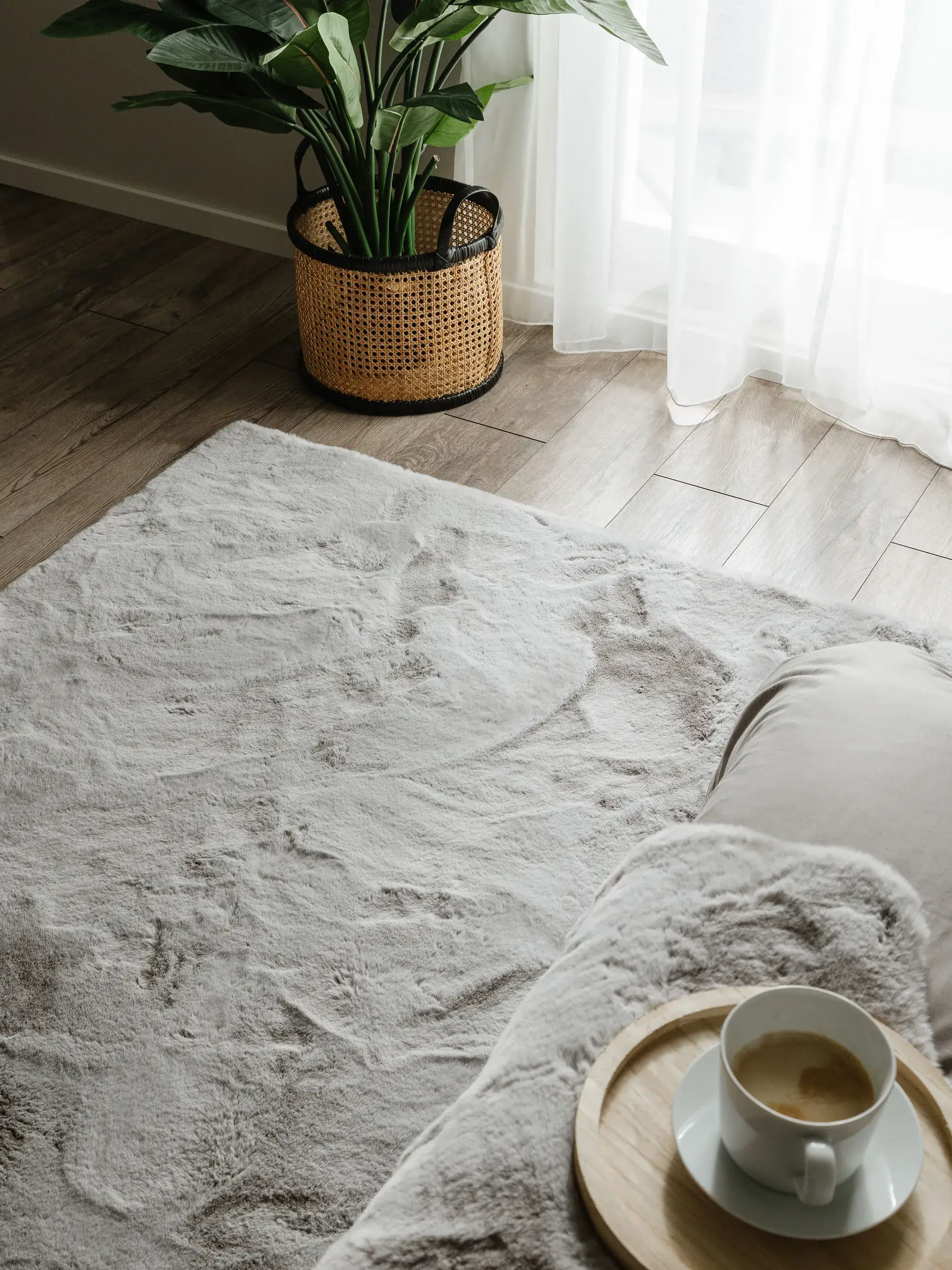 Teppich aus 100% Polyester in Grau mit 100% Polyester hohem Flor von benuta Nest