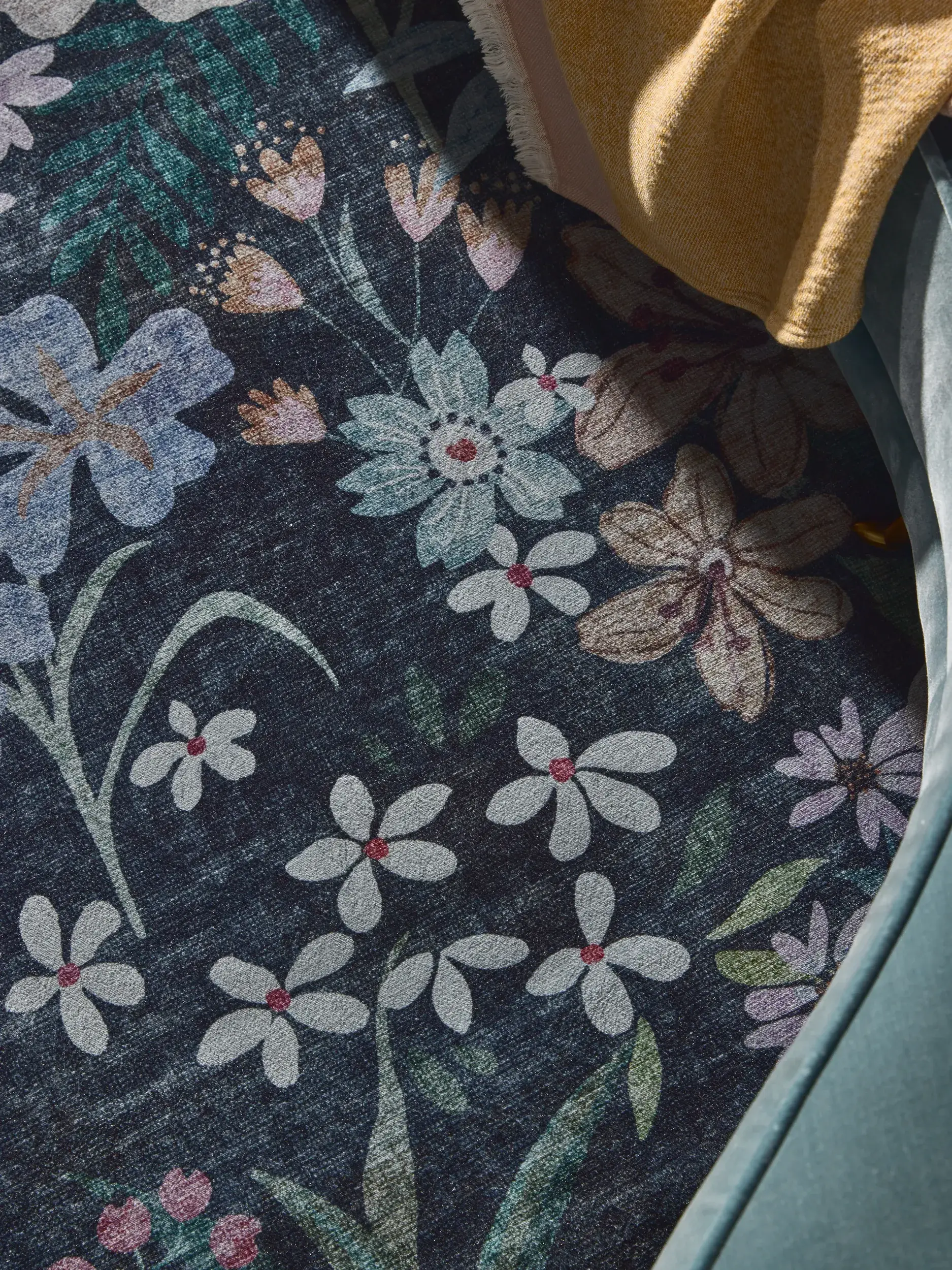 Rug made of 100% Polyester in Multicolour with a 100% Polyester high pile by benuta Nest