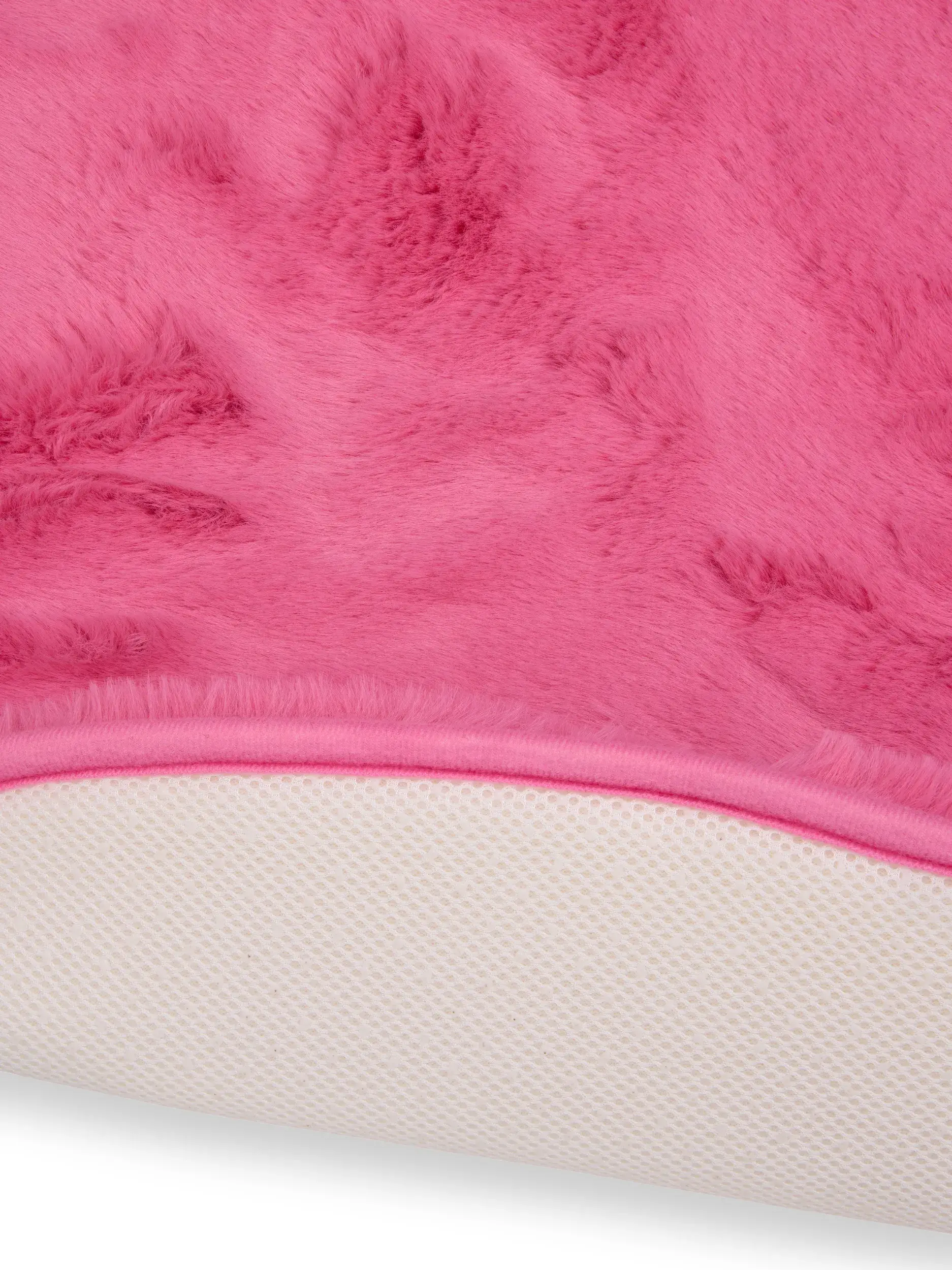 Teppich Dave aus 100% Polyester in Rosa von Lytte