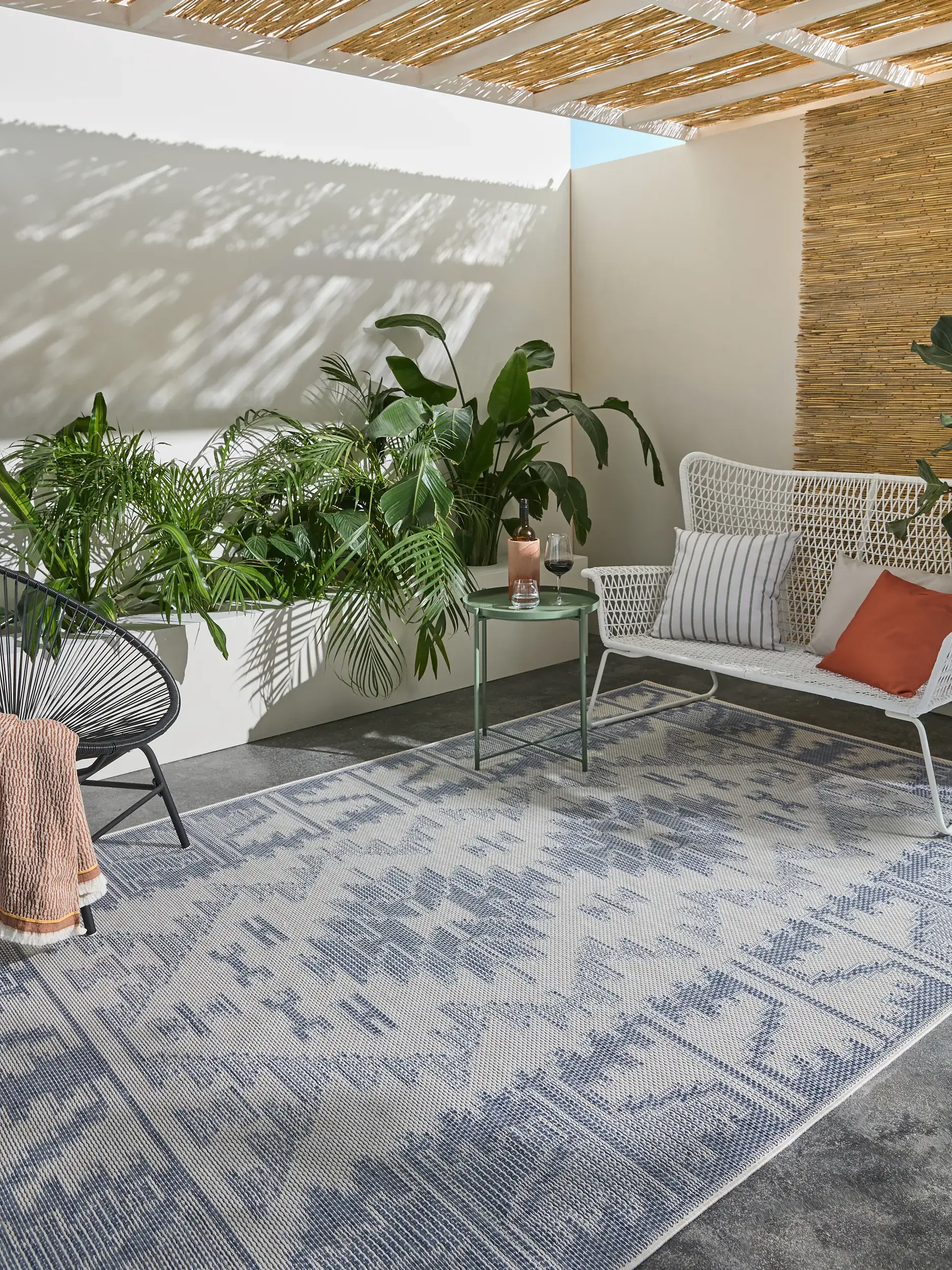 Teppich aus 100% Polypropylen in Blau mit 100% Polypropylen hohem Flor von benuta Nest