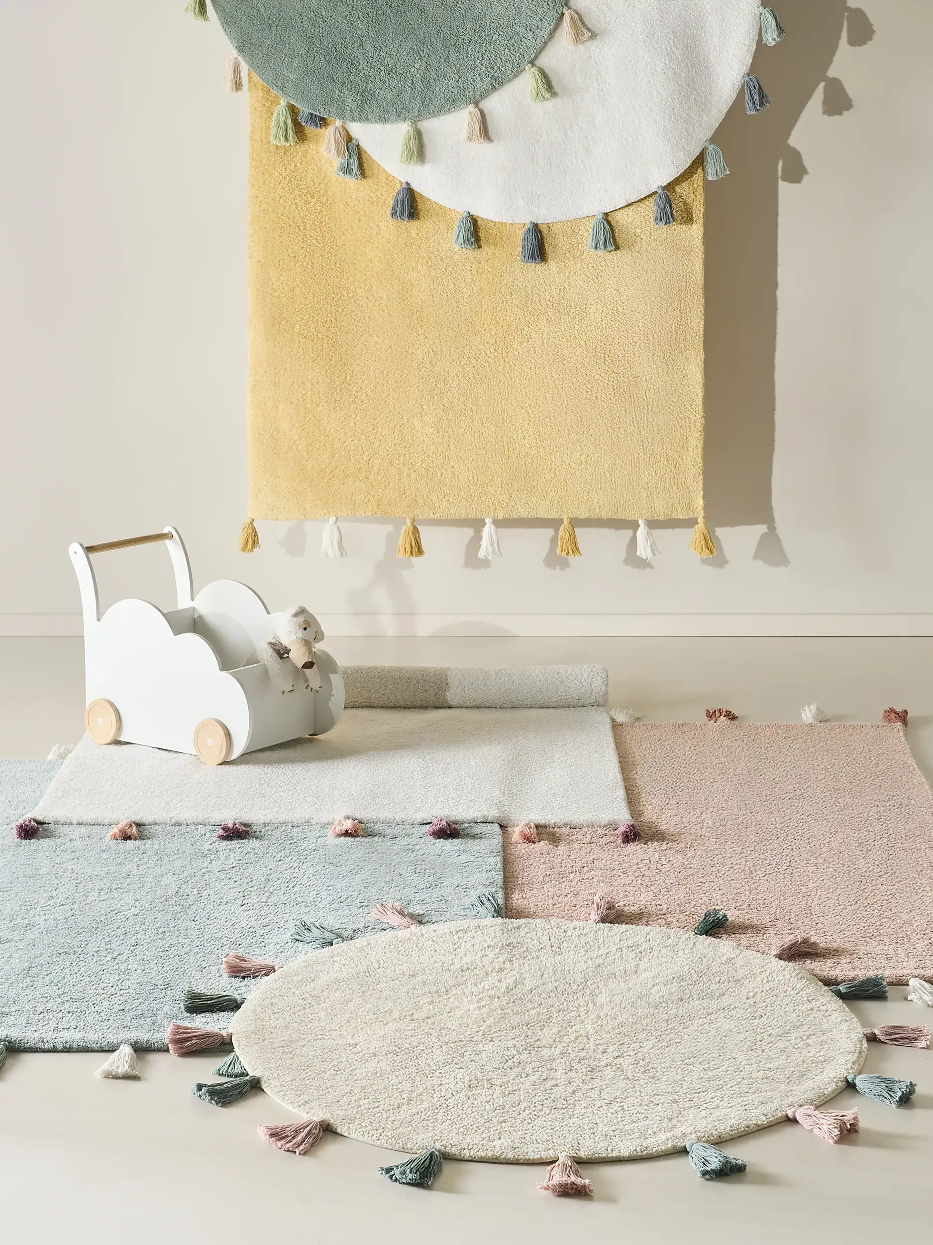 Matto 100% Baumwollea värissä Beige 100% Baumwolle korkealla nukalla merkiltä Lytte