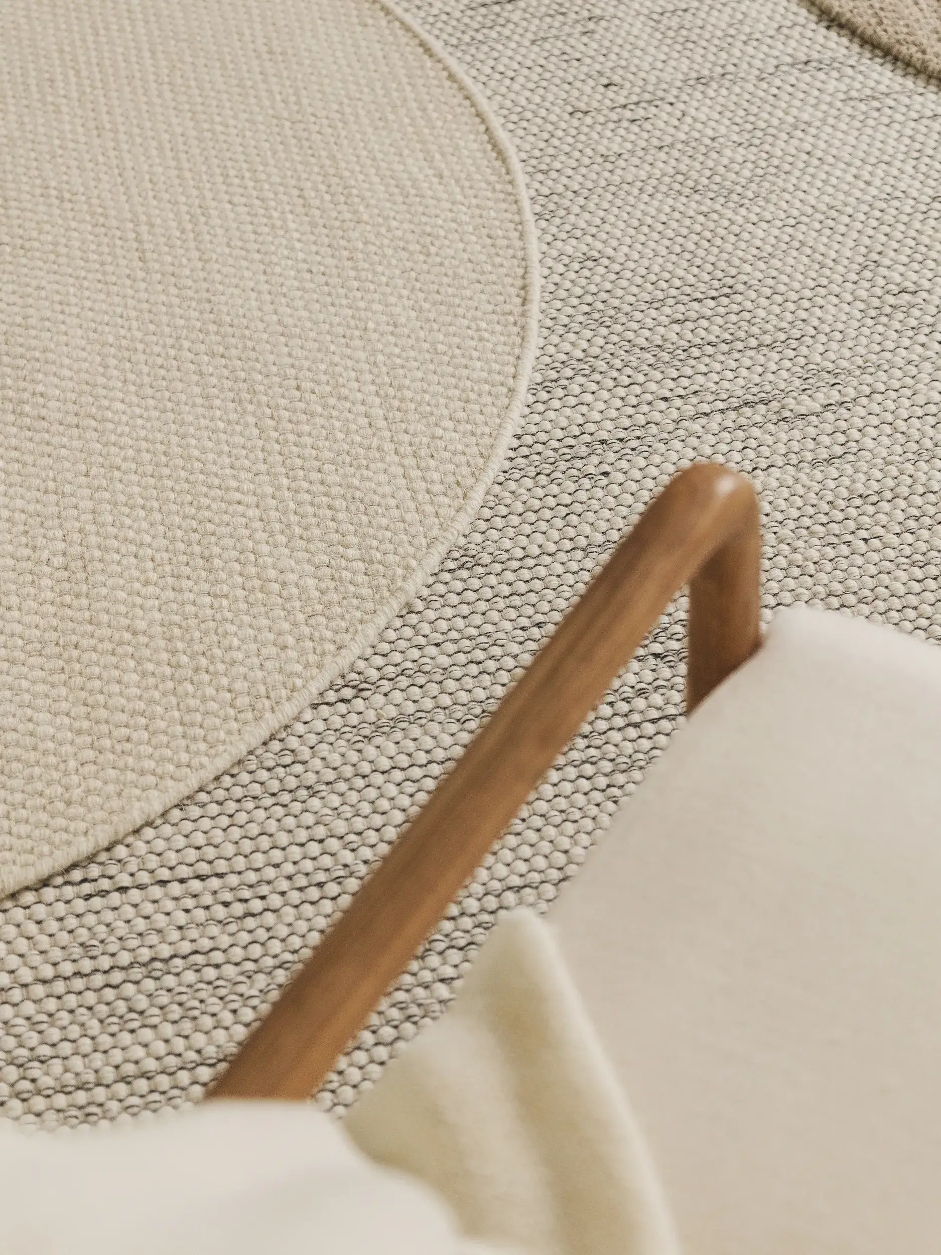 Teppich aus 80% Wolle, 20% Baumwolle in Beige mit 80% Wolle, 20% Baumwolle hohem Flor von benuta Pure