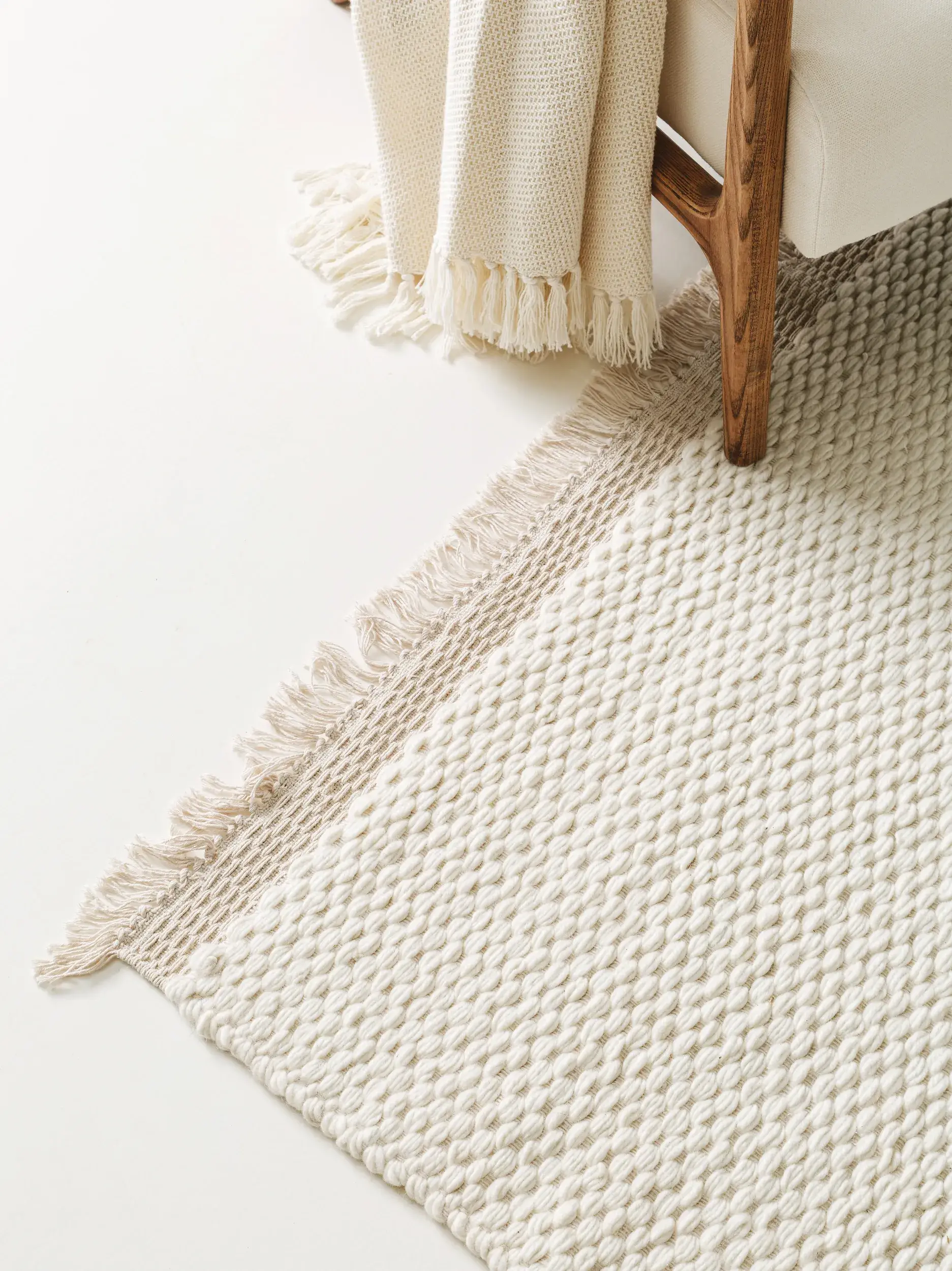 Tapis en 40 % Laine, 30 % Coton, 30 % Viscose en Beige avec une pile de 40 % Laine, 30 % Coton, 30 % Viscose de hauteur de benuta pure
