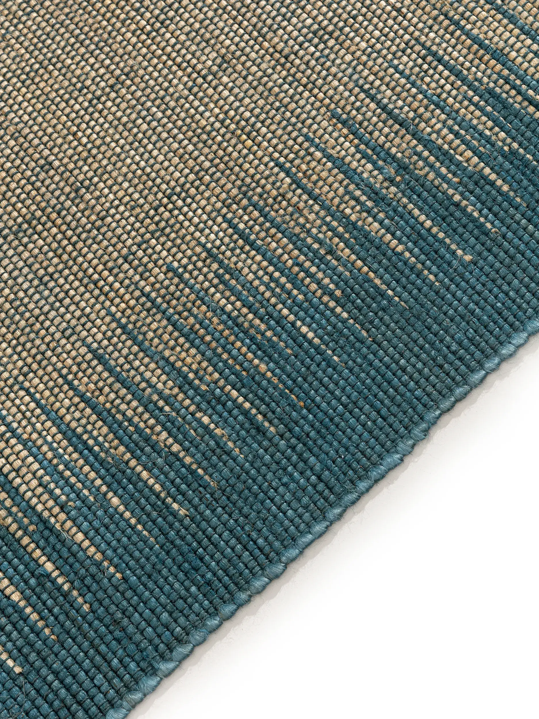 Rug made of 79% Jute, 21% Baumwolle in Blau with a 79% Jute, 21% Baumwolle high pile by benuta Pure