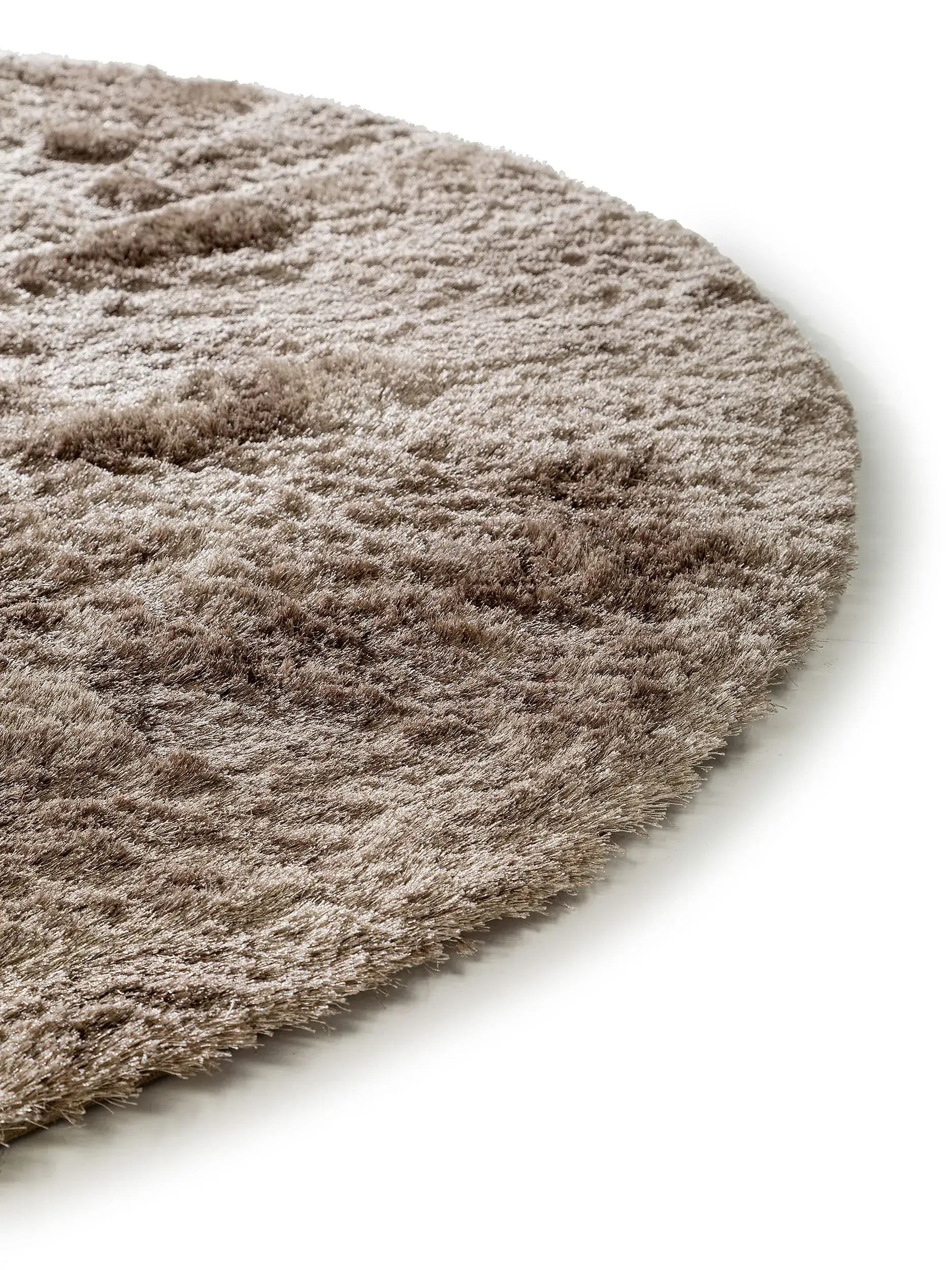 Teppich aus 100% Polyester in Braun mit 100% Polyester hohem Flor von benuta Nest