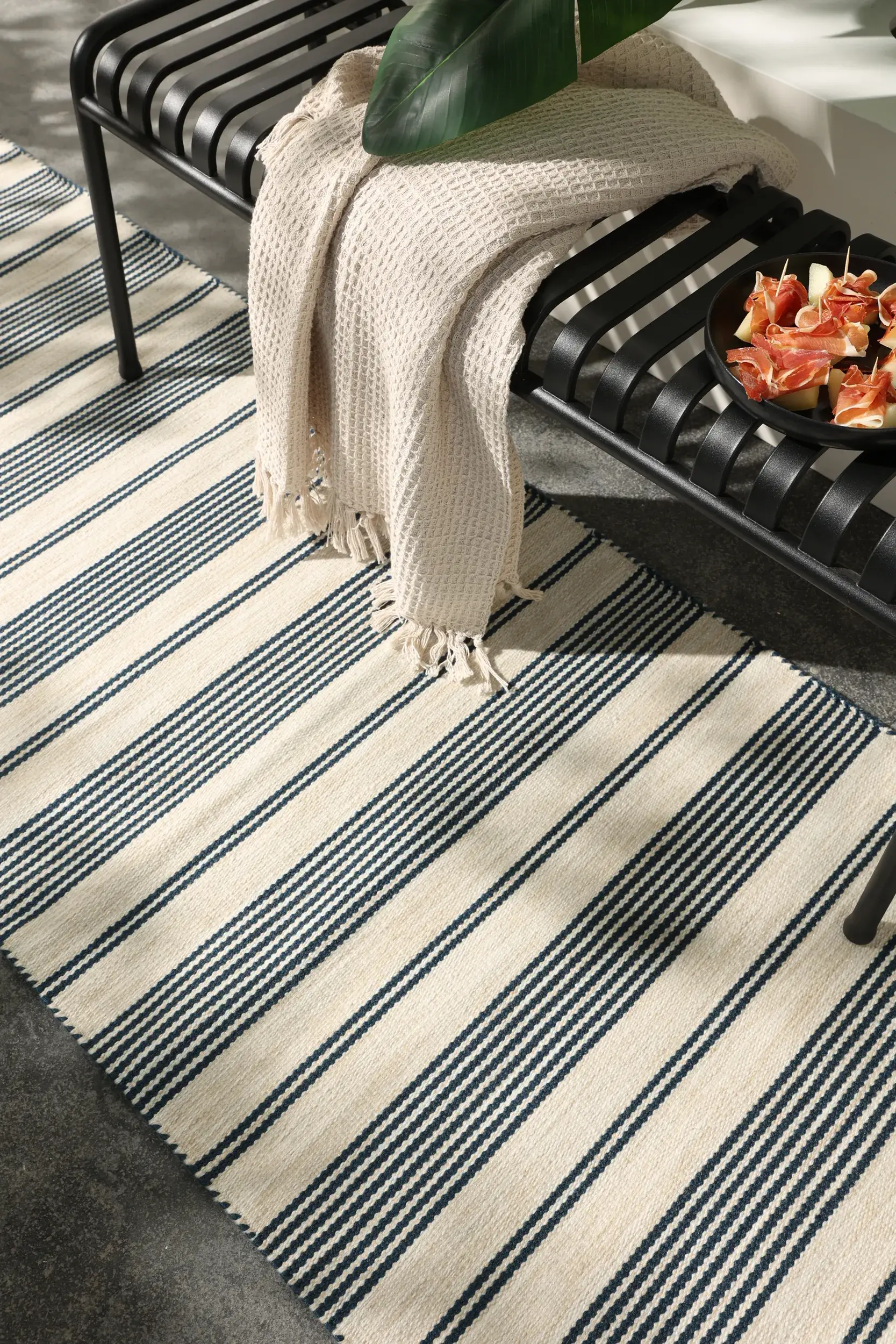Rug Rida made of 100% Polyester (recycled PET) in Blue by benuta Nest