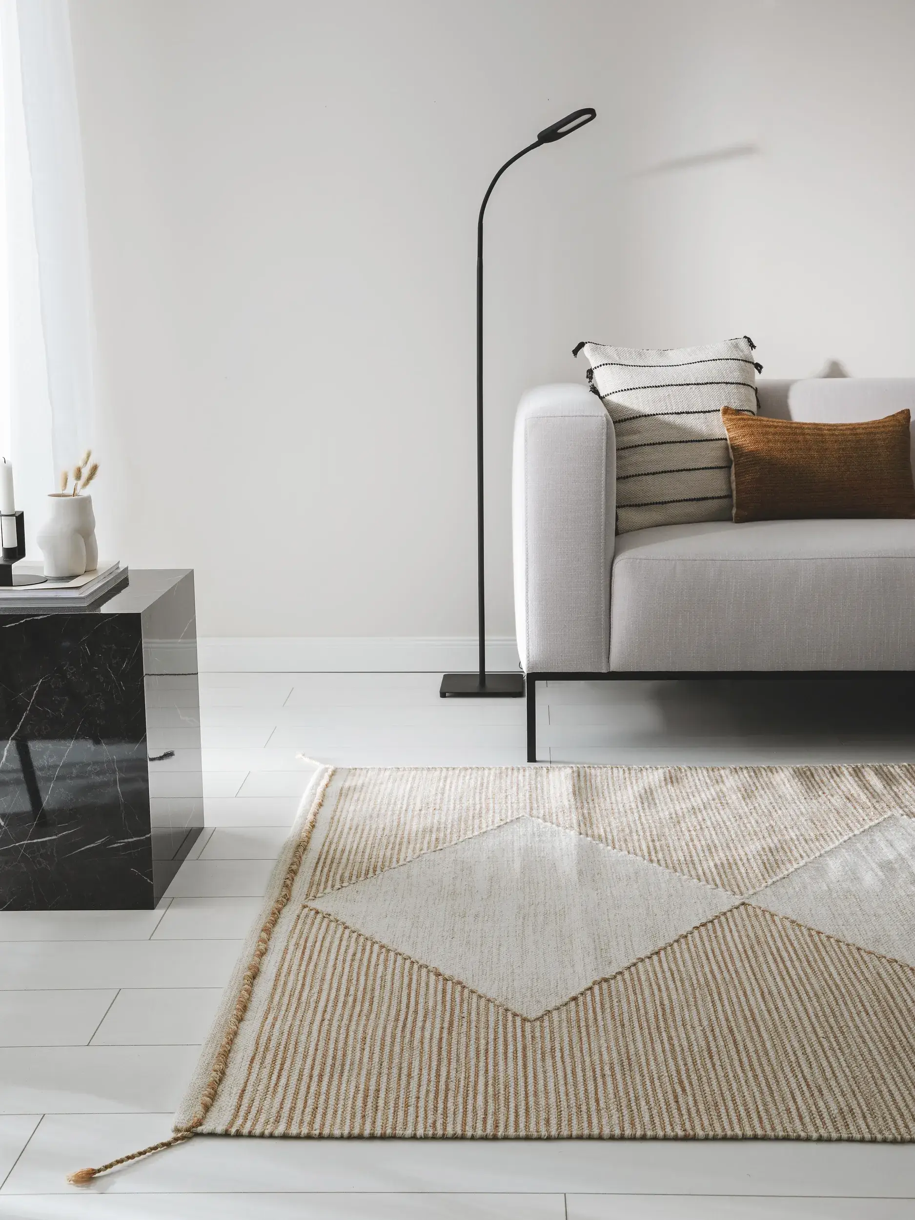 Rug made of 50% Wool, 50% Cotton in Beige with a 50% Wool, 50% Cotton high pile by benuta Pure