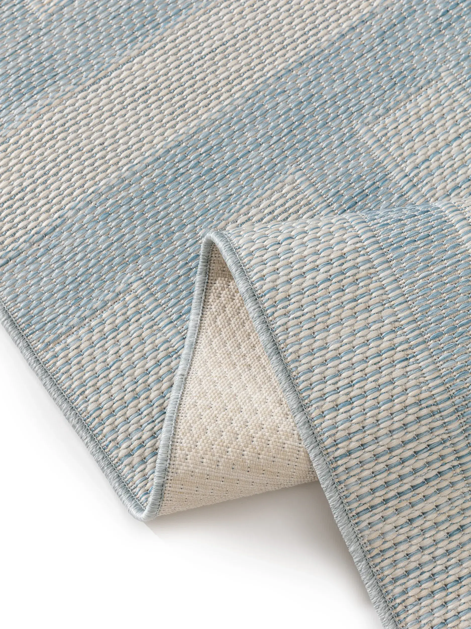 Rug made of 100% Polypropylen in Blue with a 100% Polypropylen high pile by benuta Nest