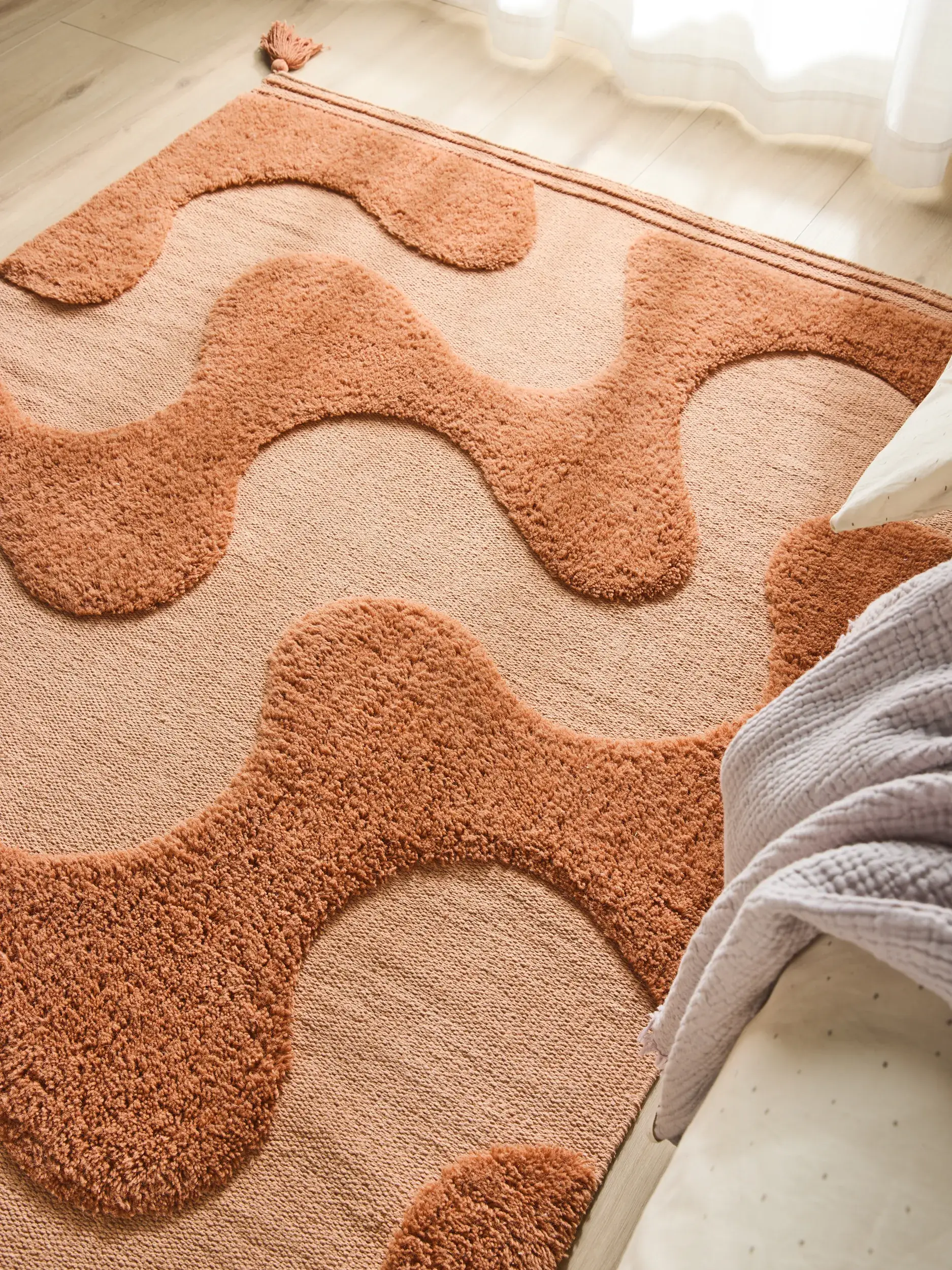 Rug made of 60% Baumwolle, 40% Wolle in Rosa with a 60% Baumwolle, 40% Wolle high pile by Lytte