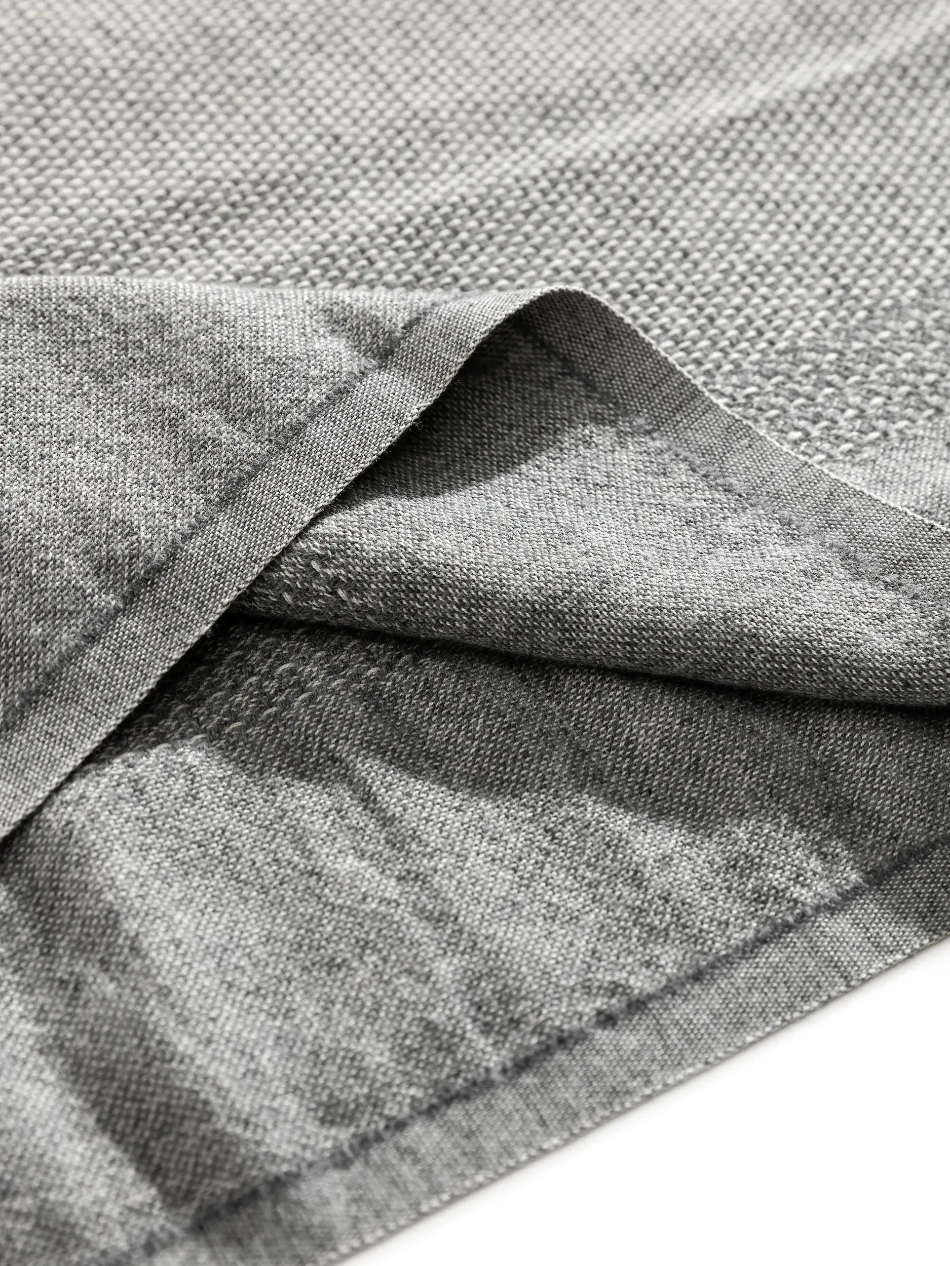 Decke Olivia Grau im Design  aus  von benuta Pure