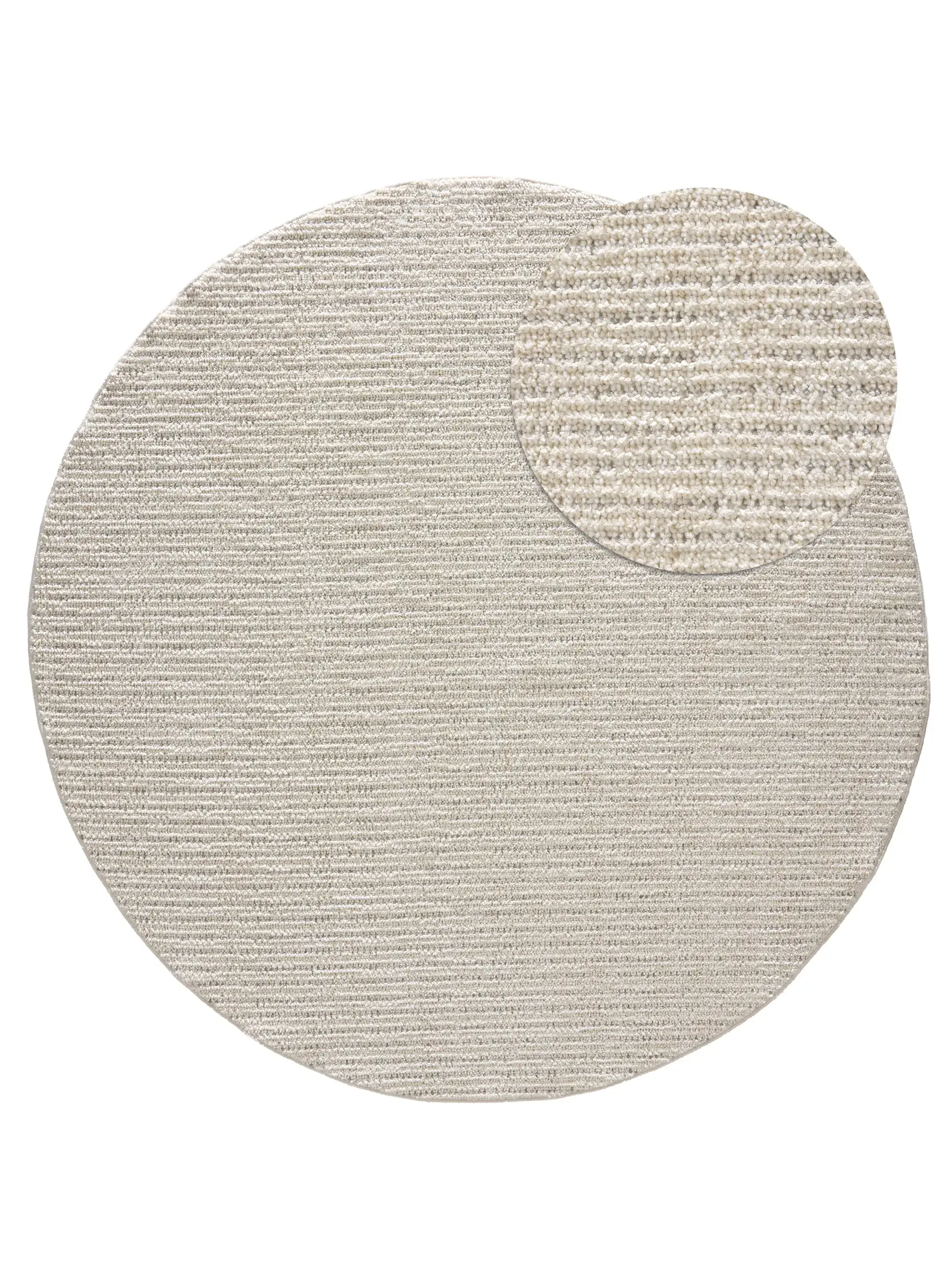 Teppich aus 100% Polyester in Weiß mit 100% Polyester hohem Flor von benuta Nest