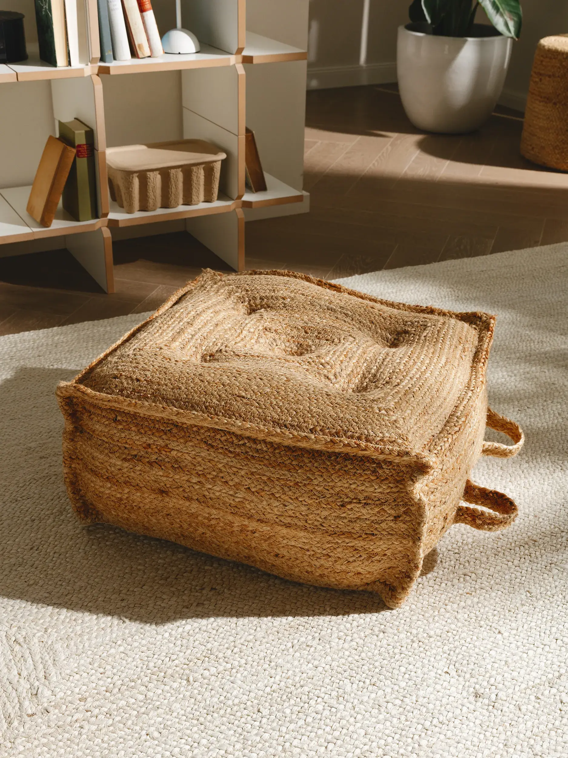 Coussin de sol Jutta Marron clair en motif Uni en 80% Jute, 20% Coton de benuta pure