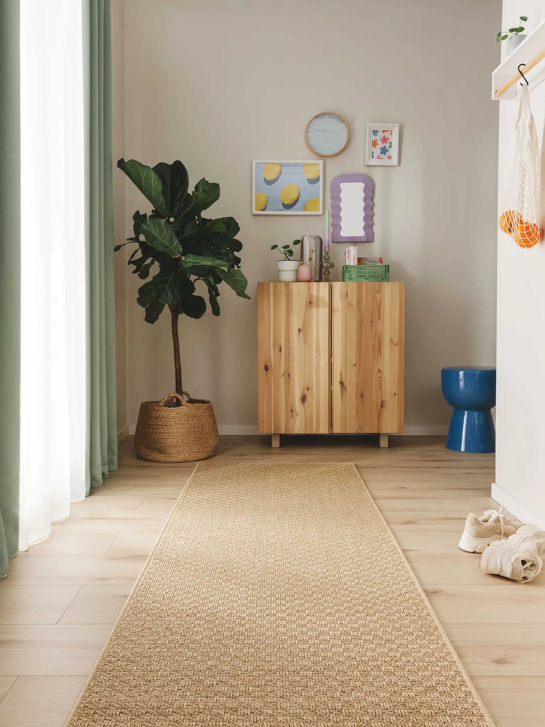 Teppich aus 100% Polypropylen in Beige mit 100% Polypropylen hohem Flor von benuta Pop