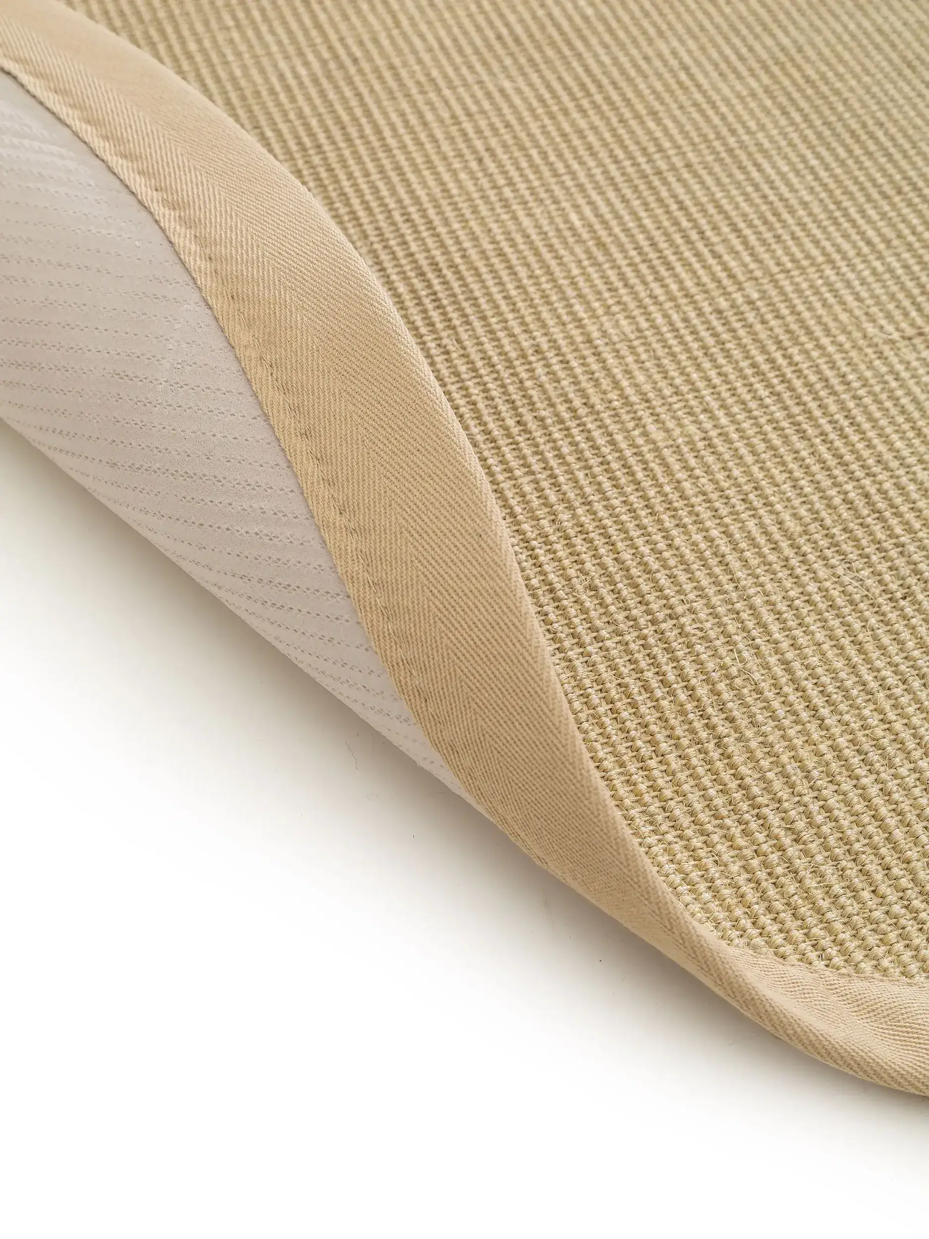 Teppich aus 100% Sisal in Beige mit 100% Sisal hohem Flor von benuta Nest
