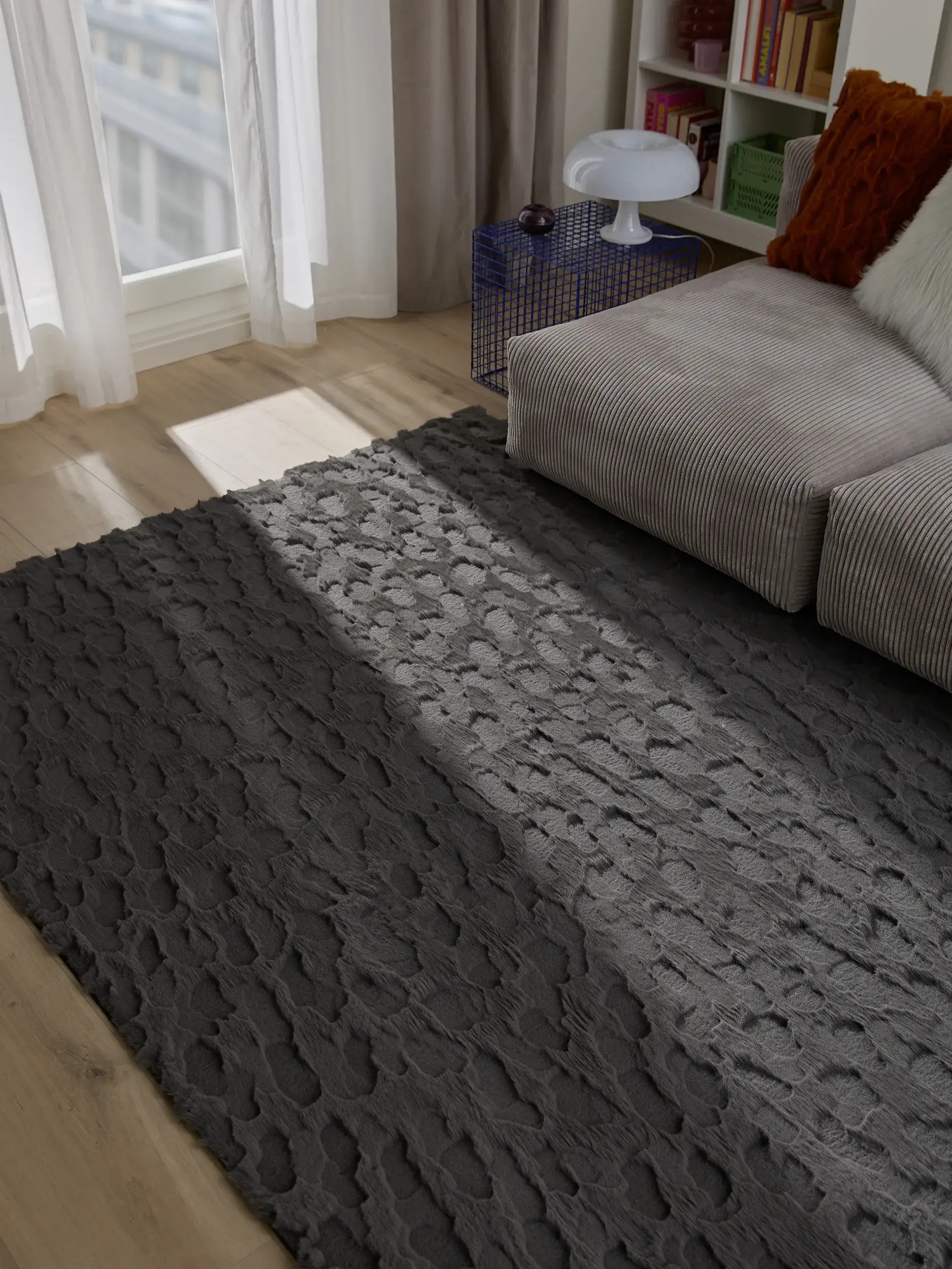 Rug made of 100% Polyester in Grey with a 100% Polyester high pile by benuta Pop